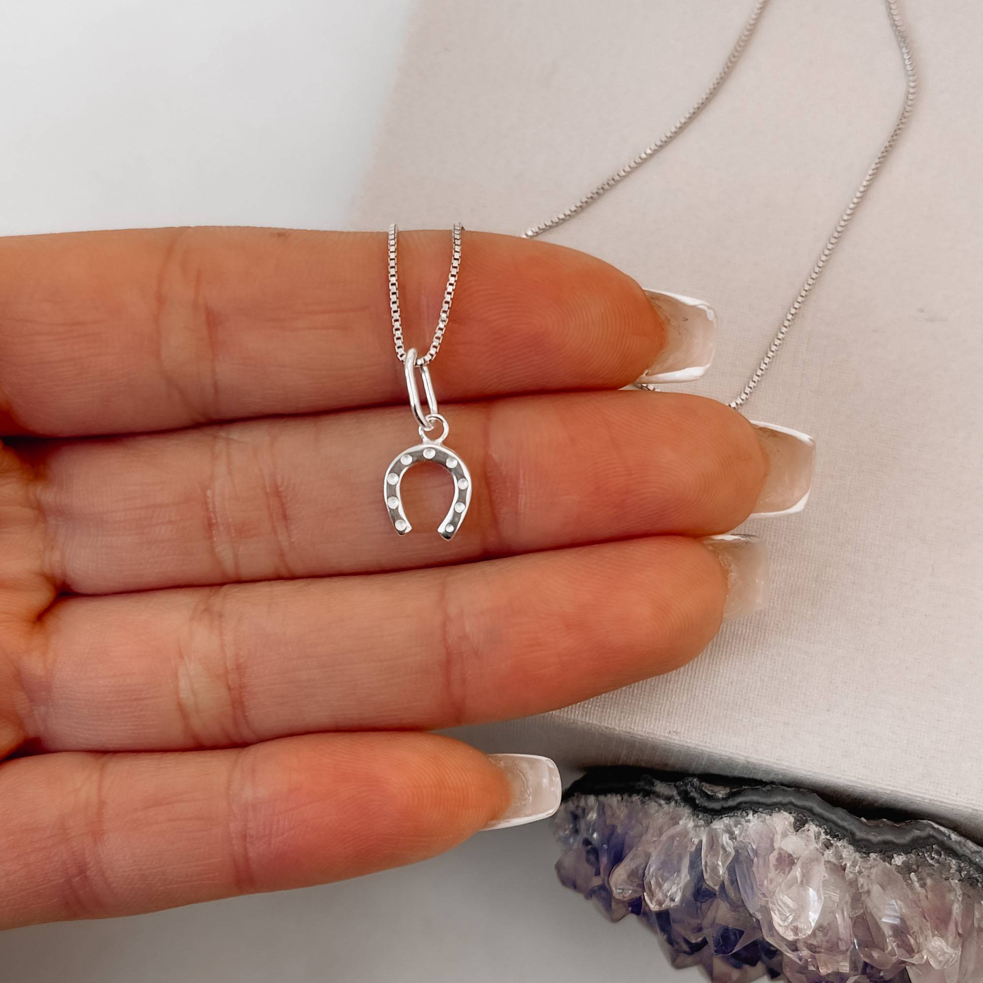 Imagem Colar pingente ferradura 8mm 40cm