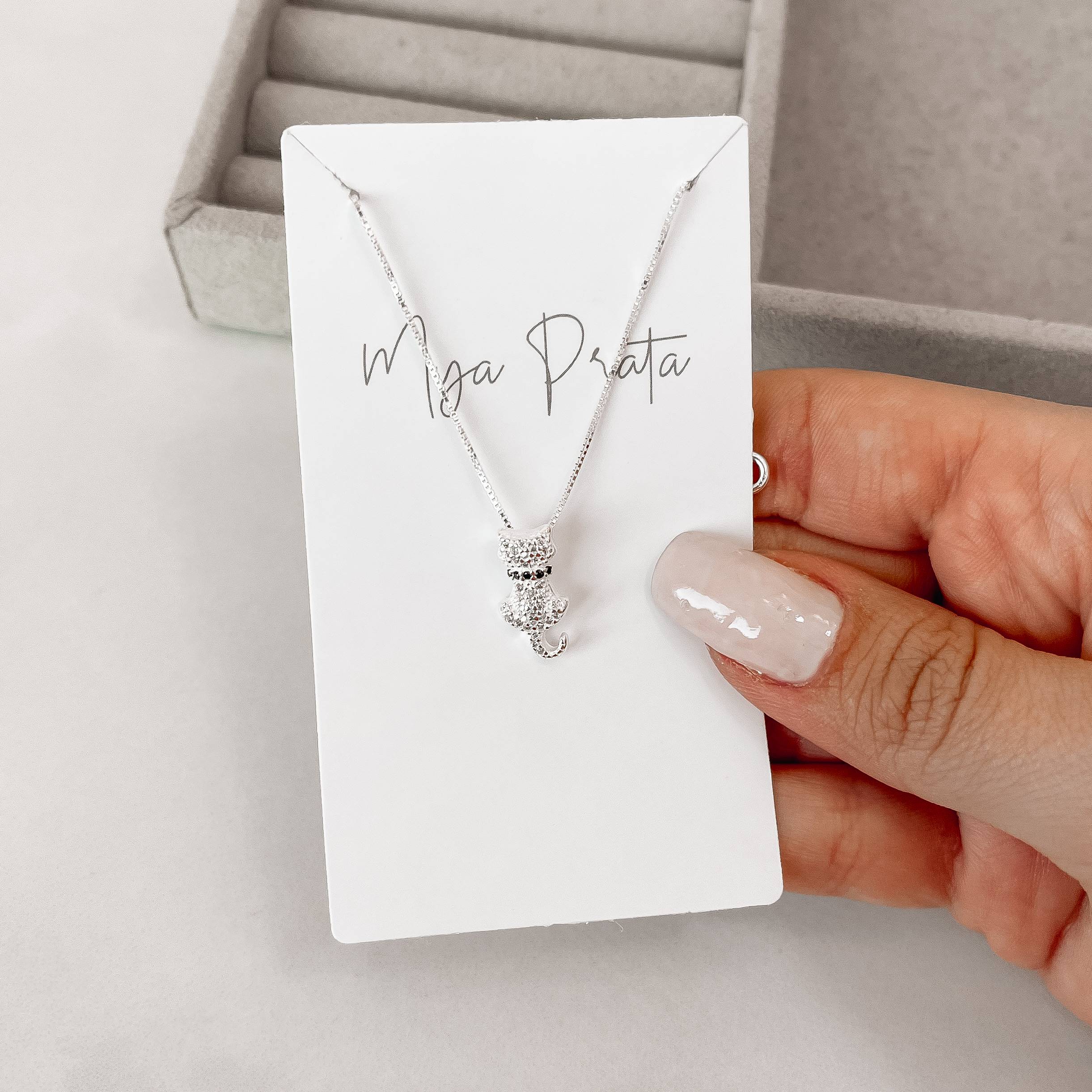 Colar gato cravejado detalhe zircônias ônix 15mm 45cm