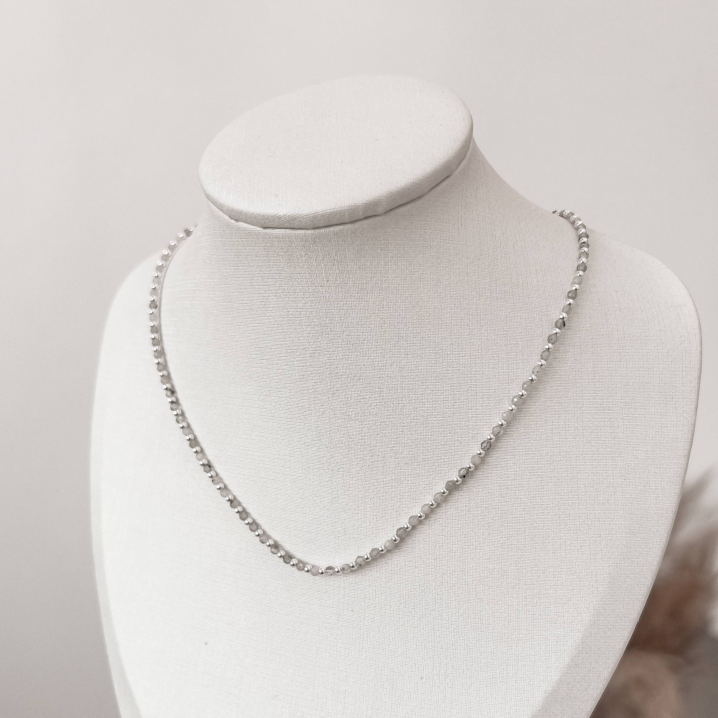 Colar pedra labradorita 2mm com bolas 40+5cm