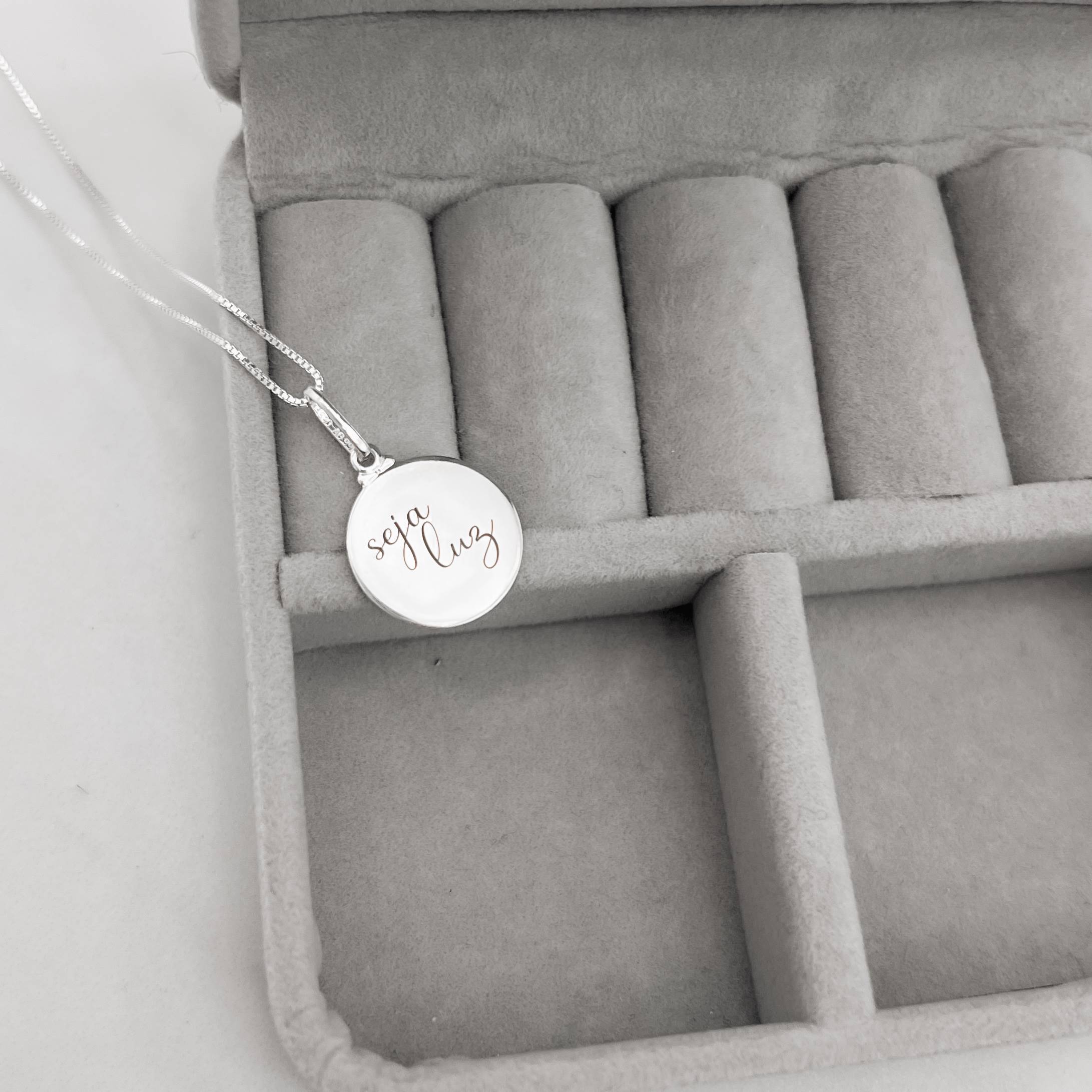 Imagem Secundária Colar pingente medalha seja luz 15mm 45cm