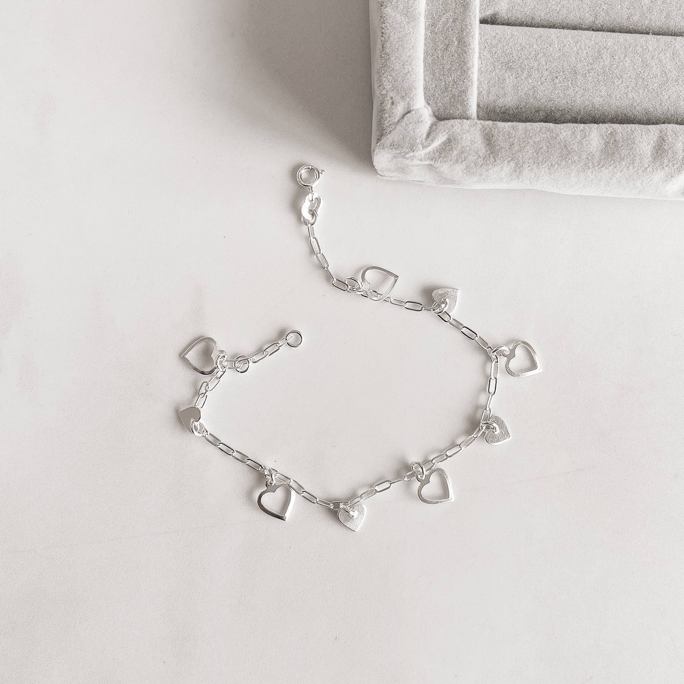 Pulseira pingentes corações cheios e vazados corrente cartier