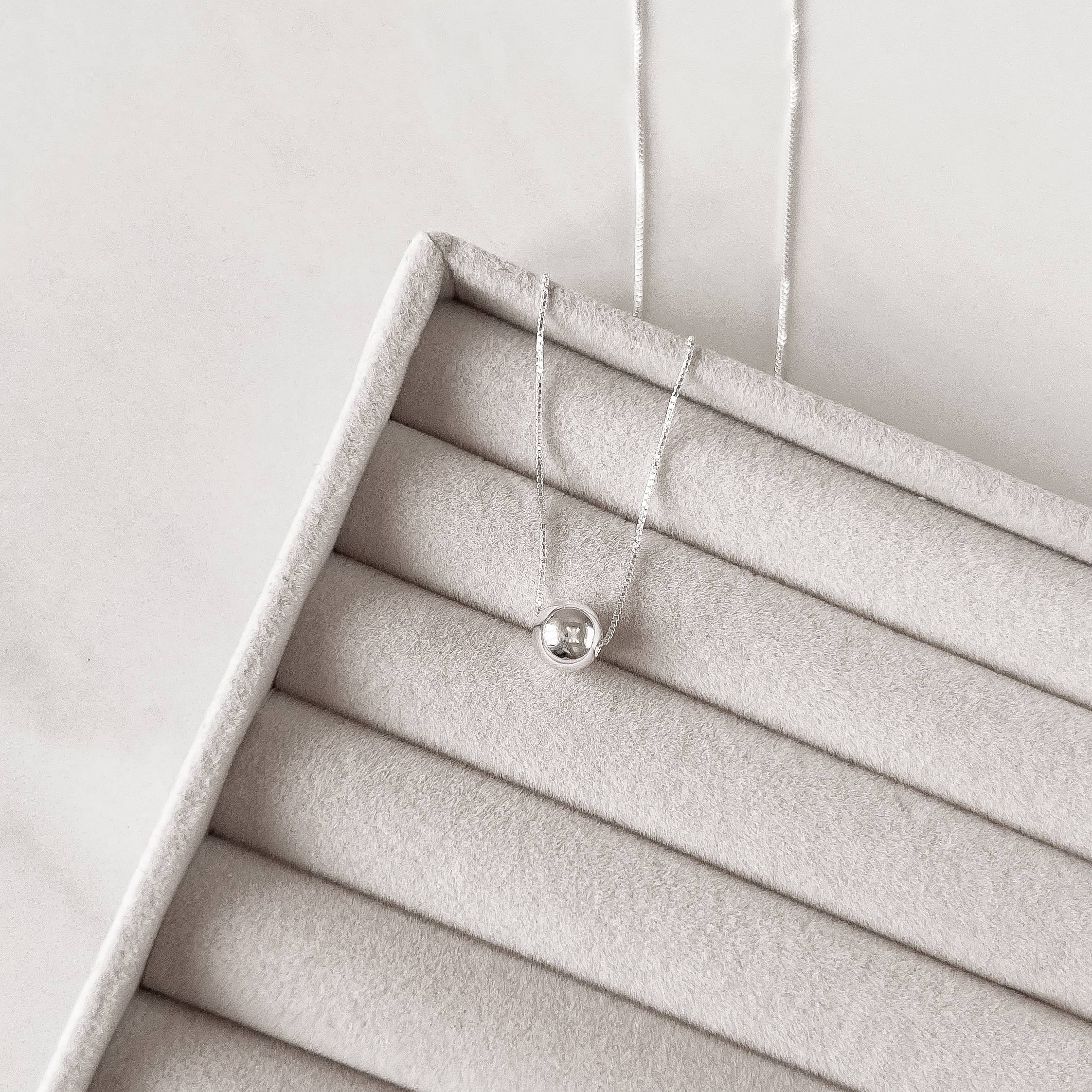 Colar bola 8mm 45cm com alongadora