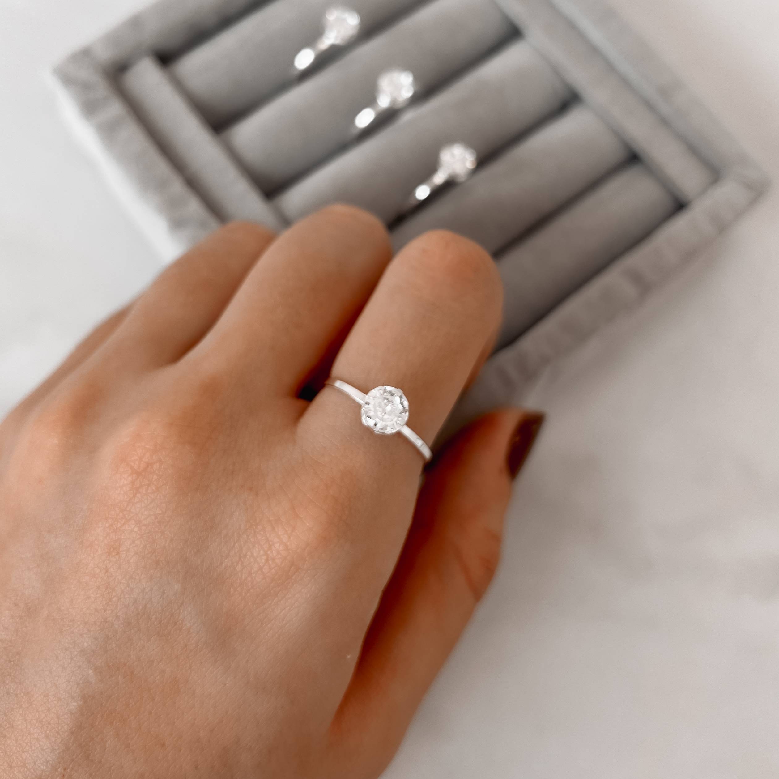 Anel solitário zircônia redonda 6mm