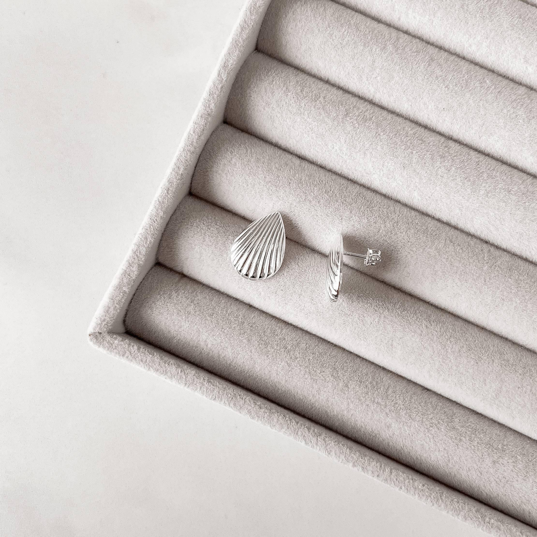 Imagem Brinco gota com vinco 16mm