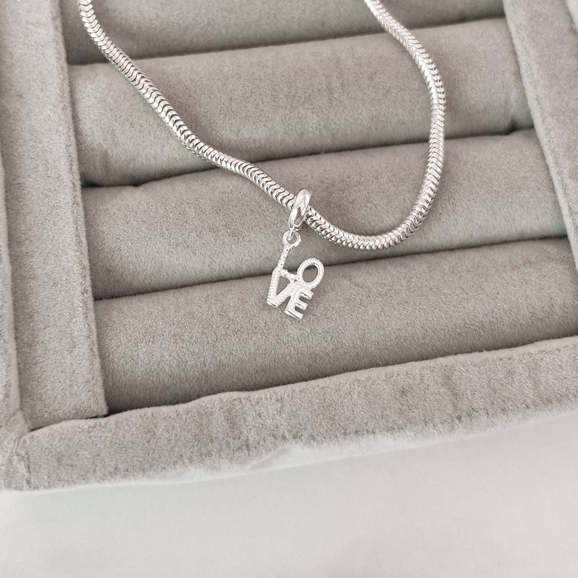 Berloque pingente love 9mm