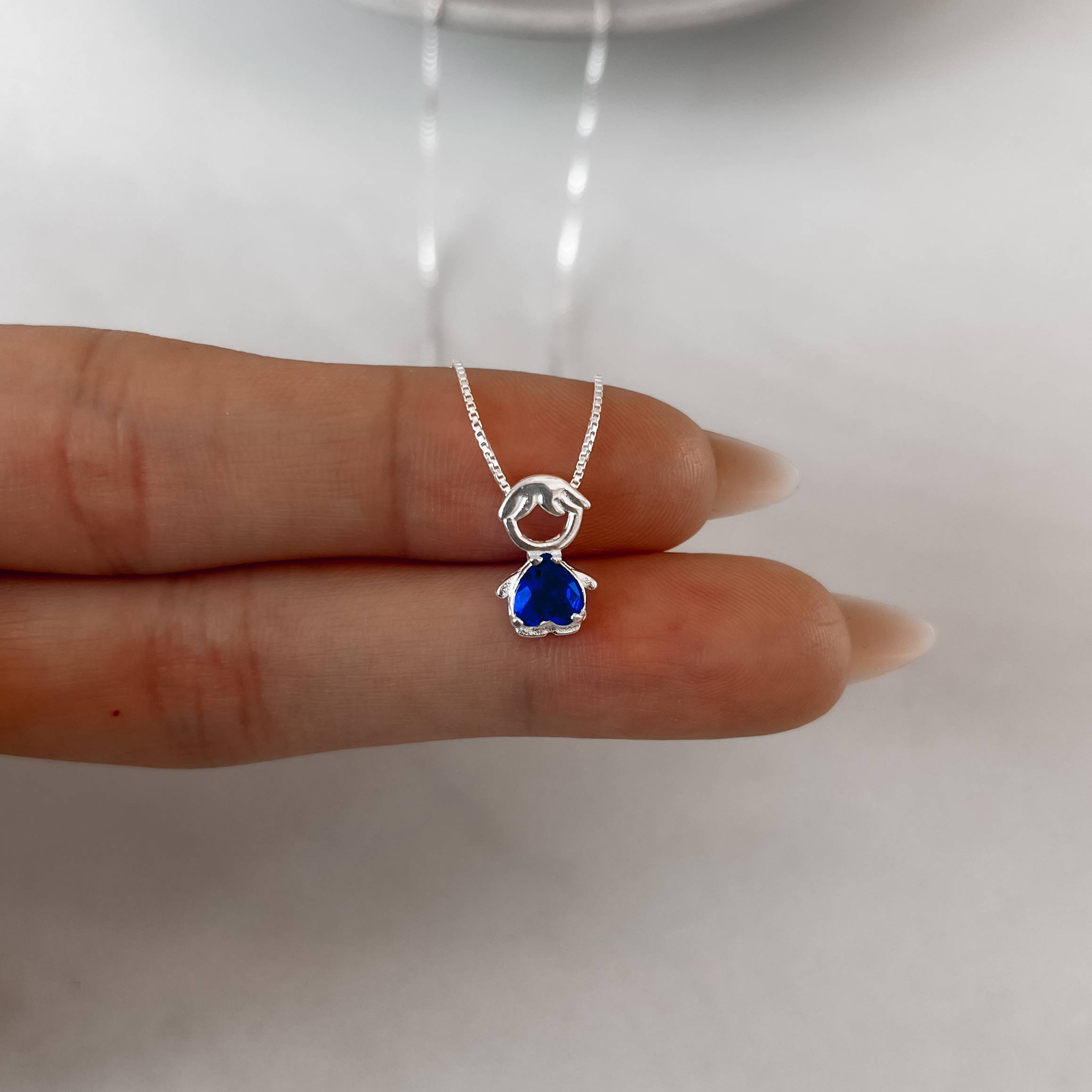 Imagem Secundária Colar menino com zircônia coração azul bic 12mm 45cm