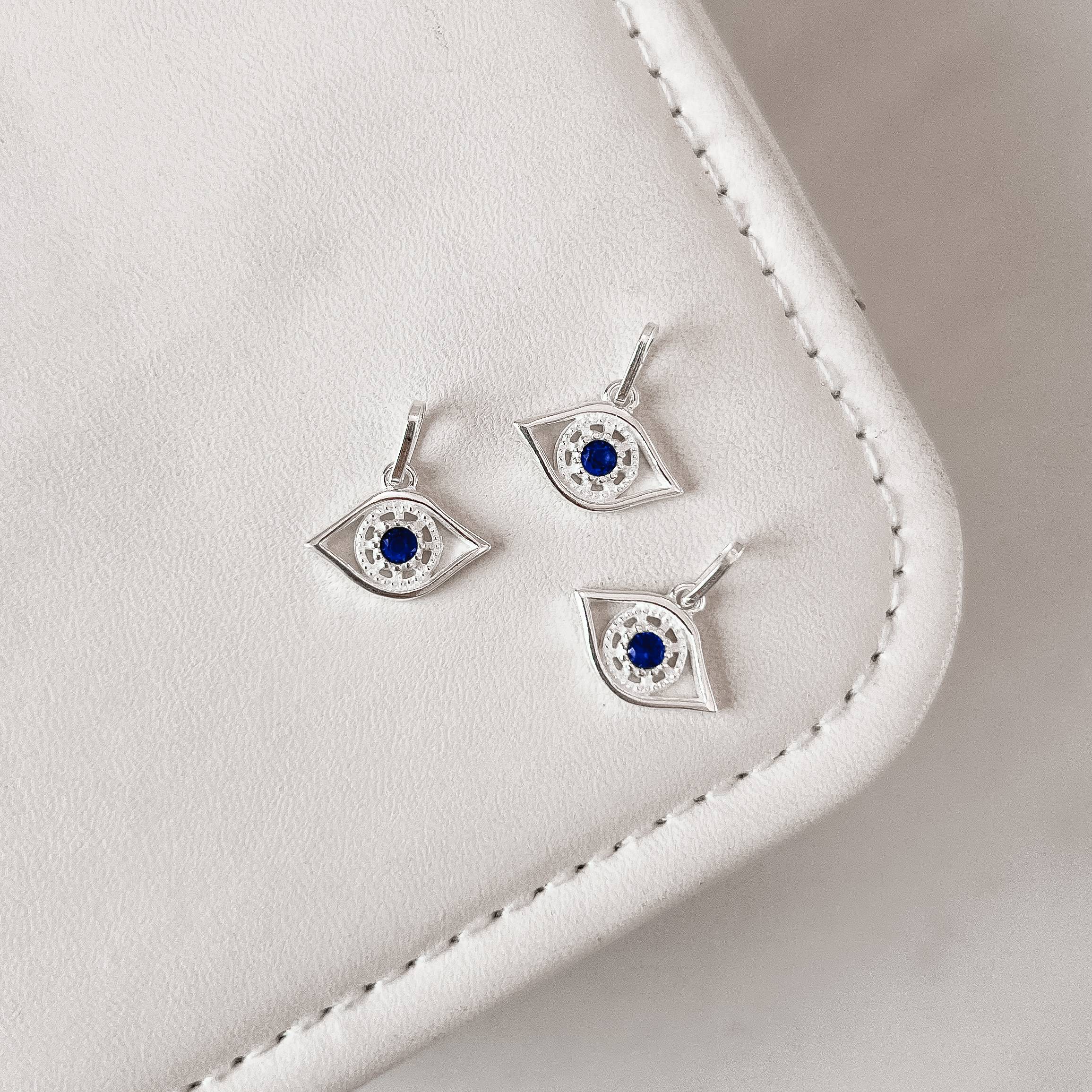 Pingente olho com zircônia azul 15mm