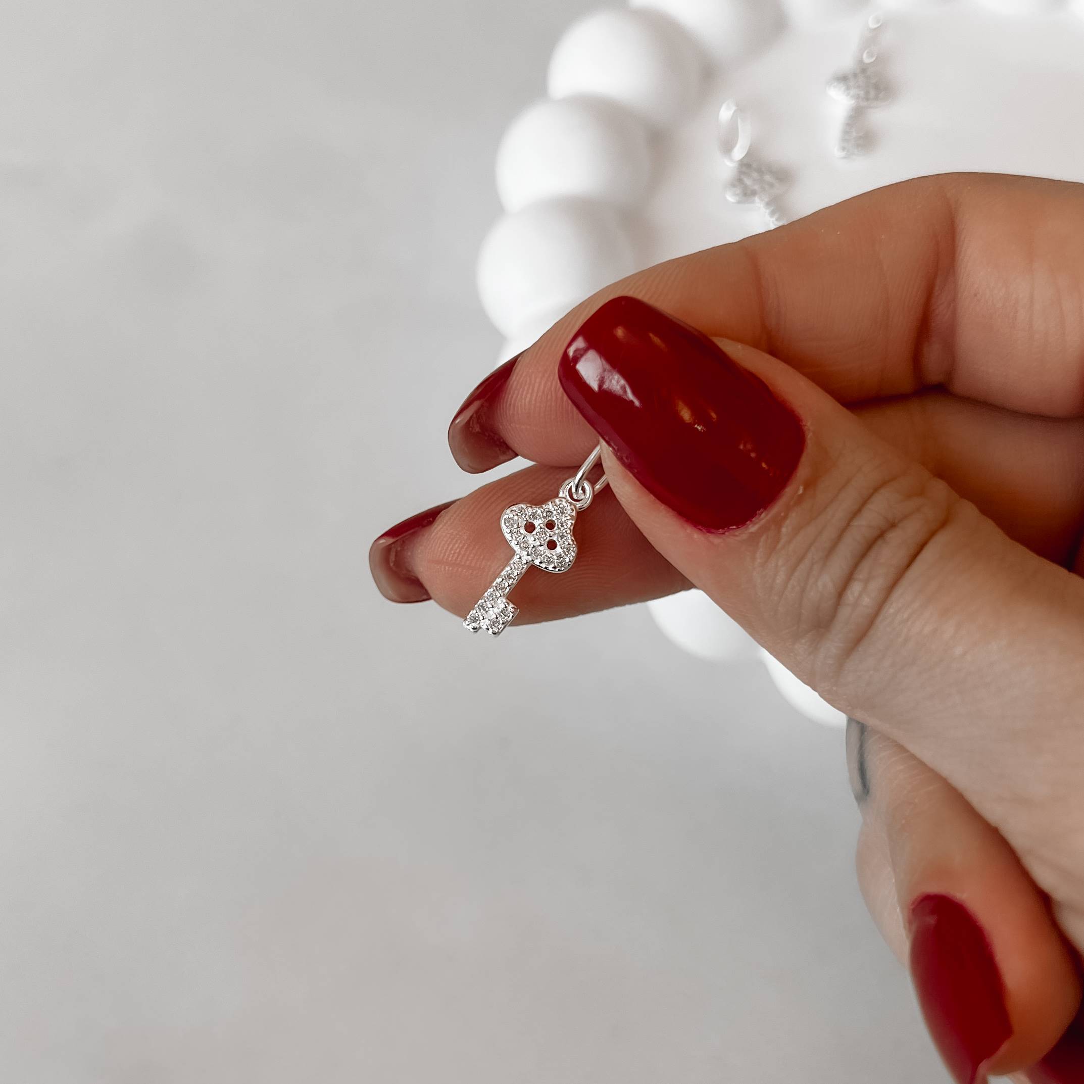 Pingente chave toda cravejada 14mm