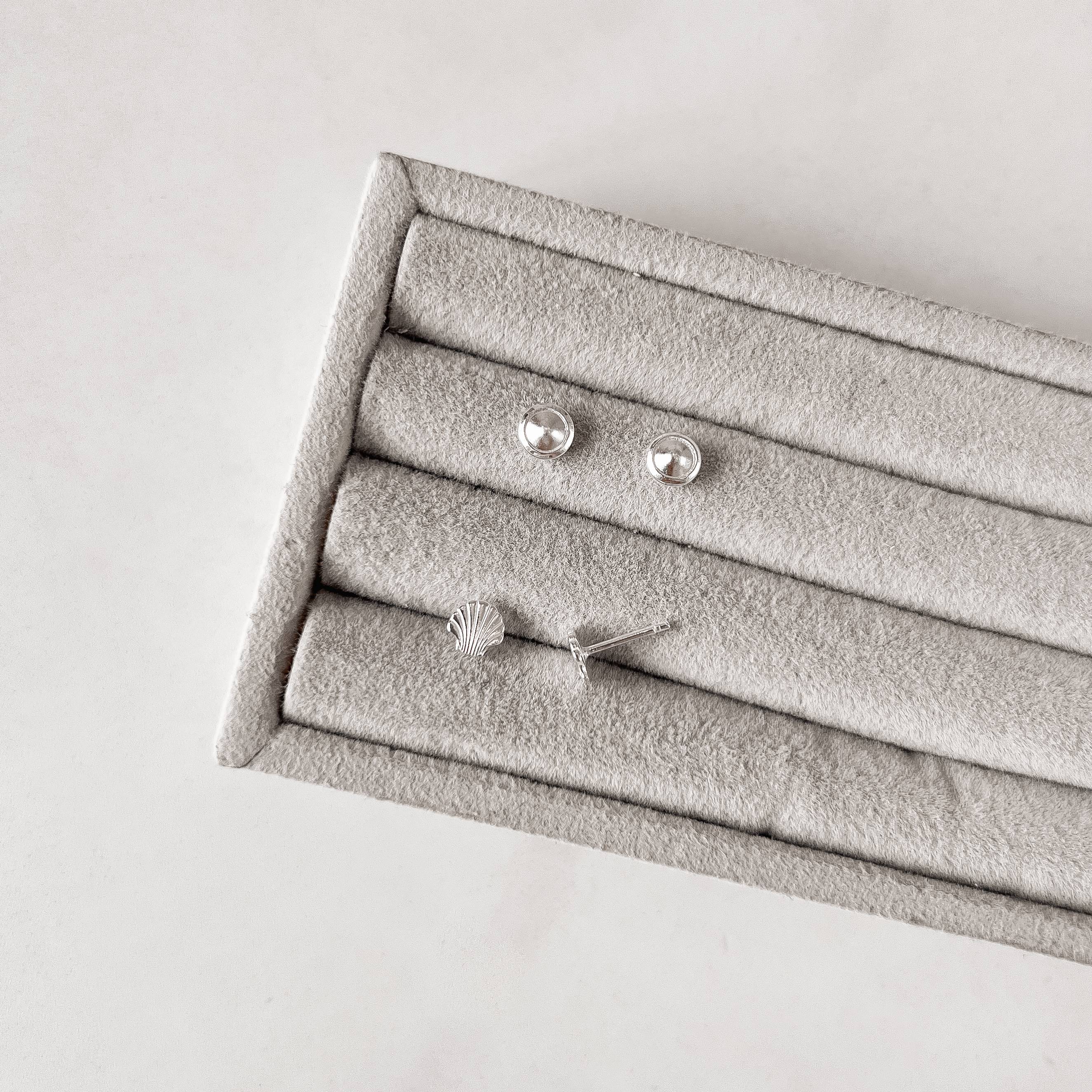 Imagem Brinco infantil concha desenhada 5mm tarraxa baby