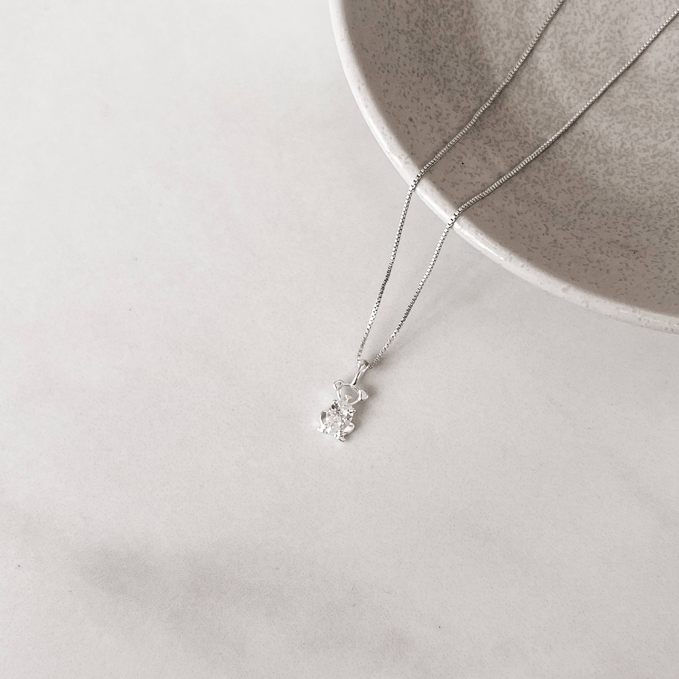 Imagem Colar pingente cachorro com zircônia gota cristal 10mm 45cm