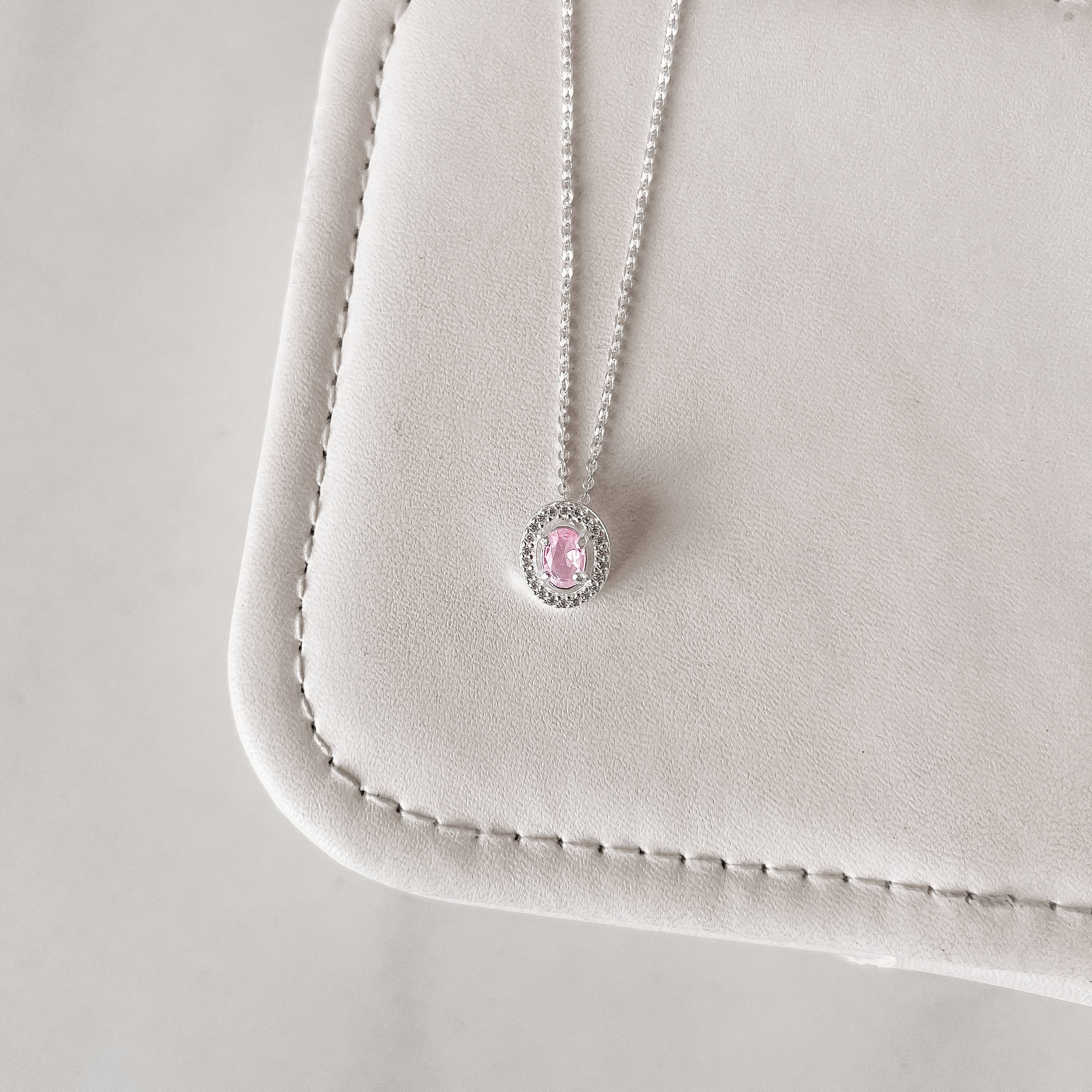 Imagem Secundária Colar zircônia oval rosa com cravejado 11mm corrente cadeadinho 45cm