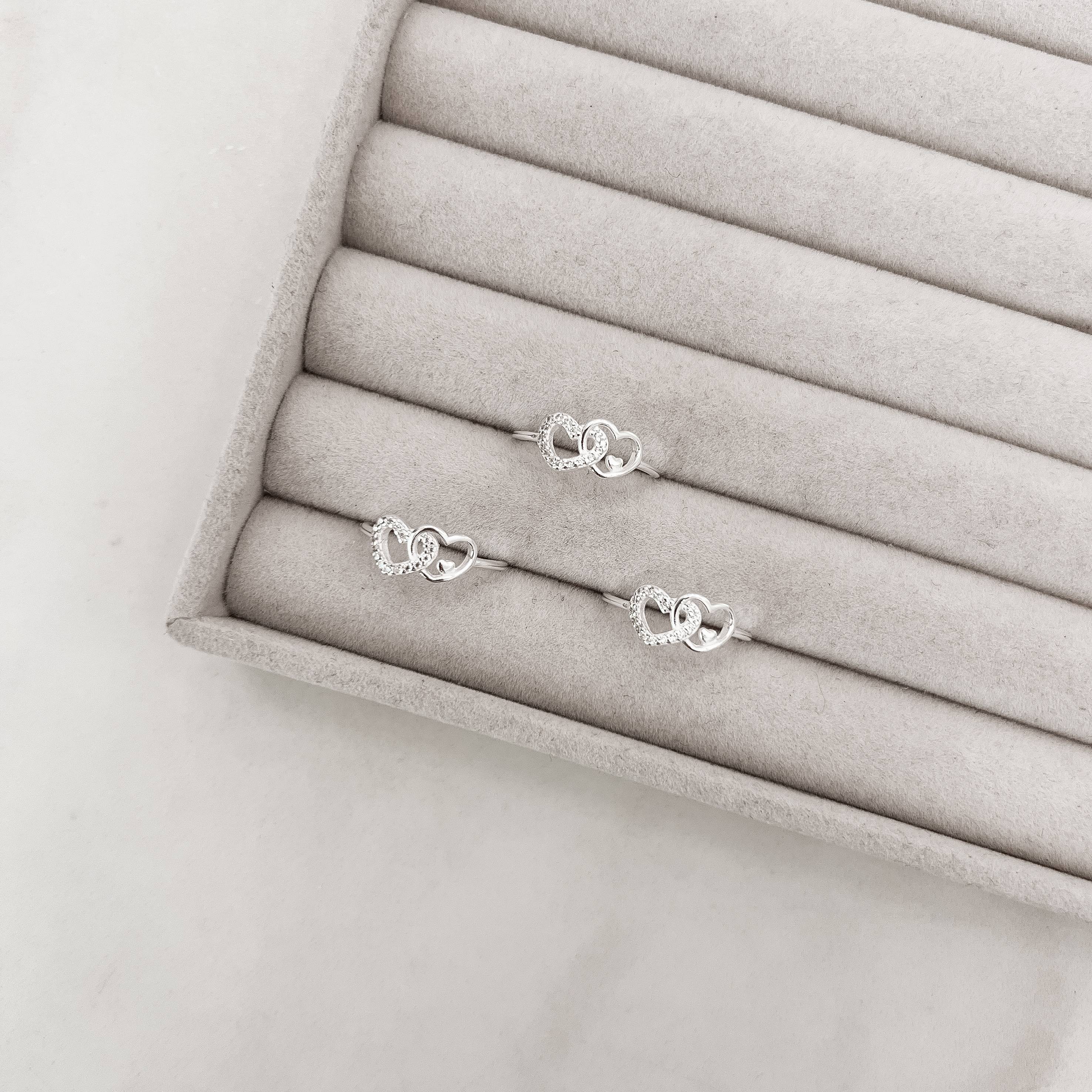 Anel corações vazados liso e cravejado