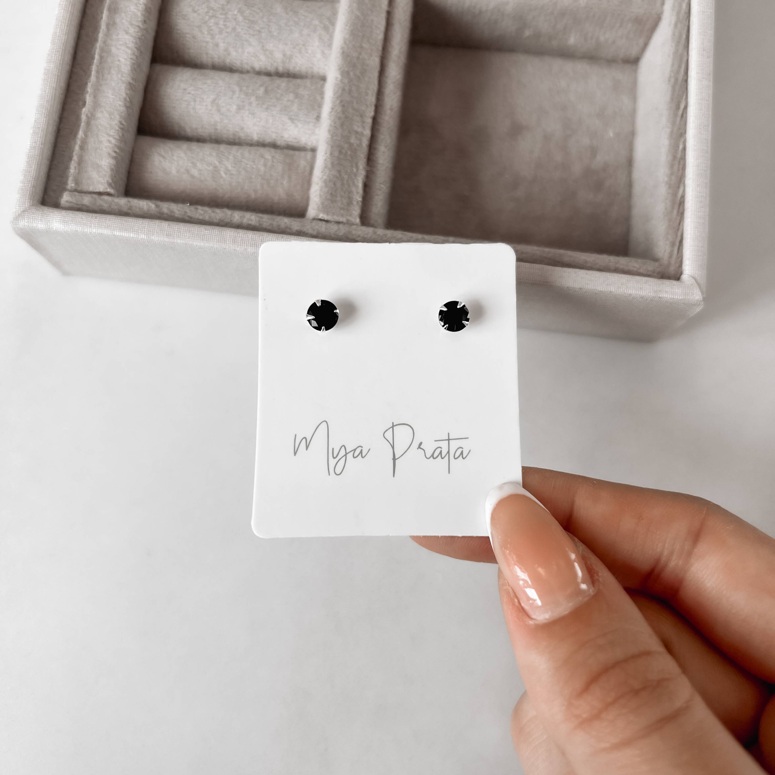 Imagem Brinco zircônia redonda ônix 5mm