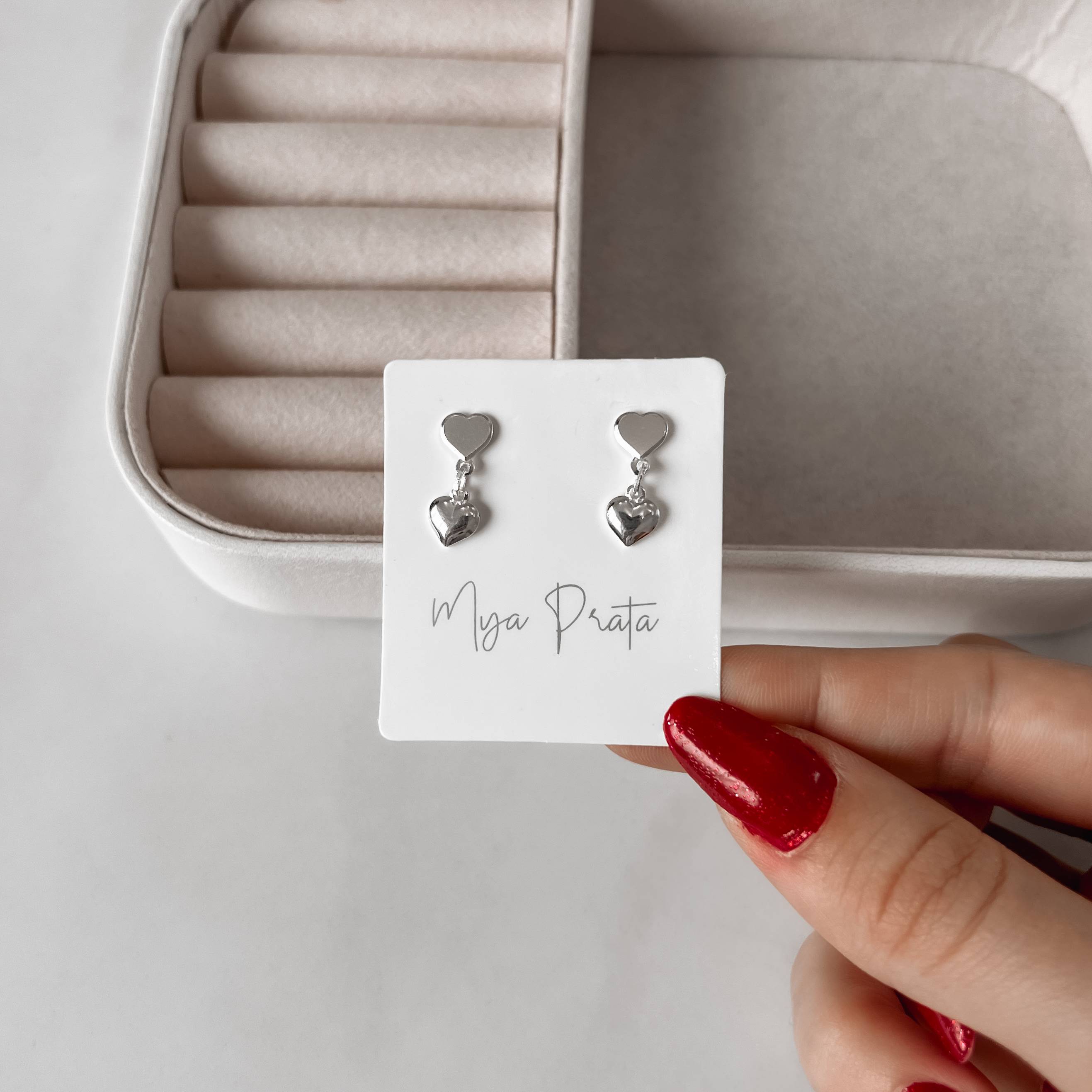 Imagem Brinco coração liso com pingente coração 6mm