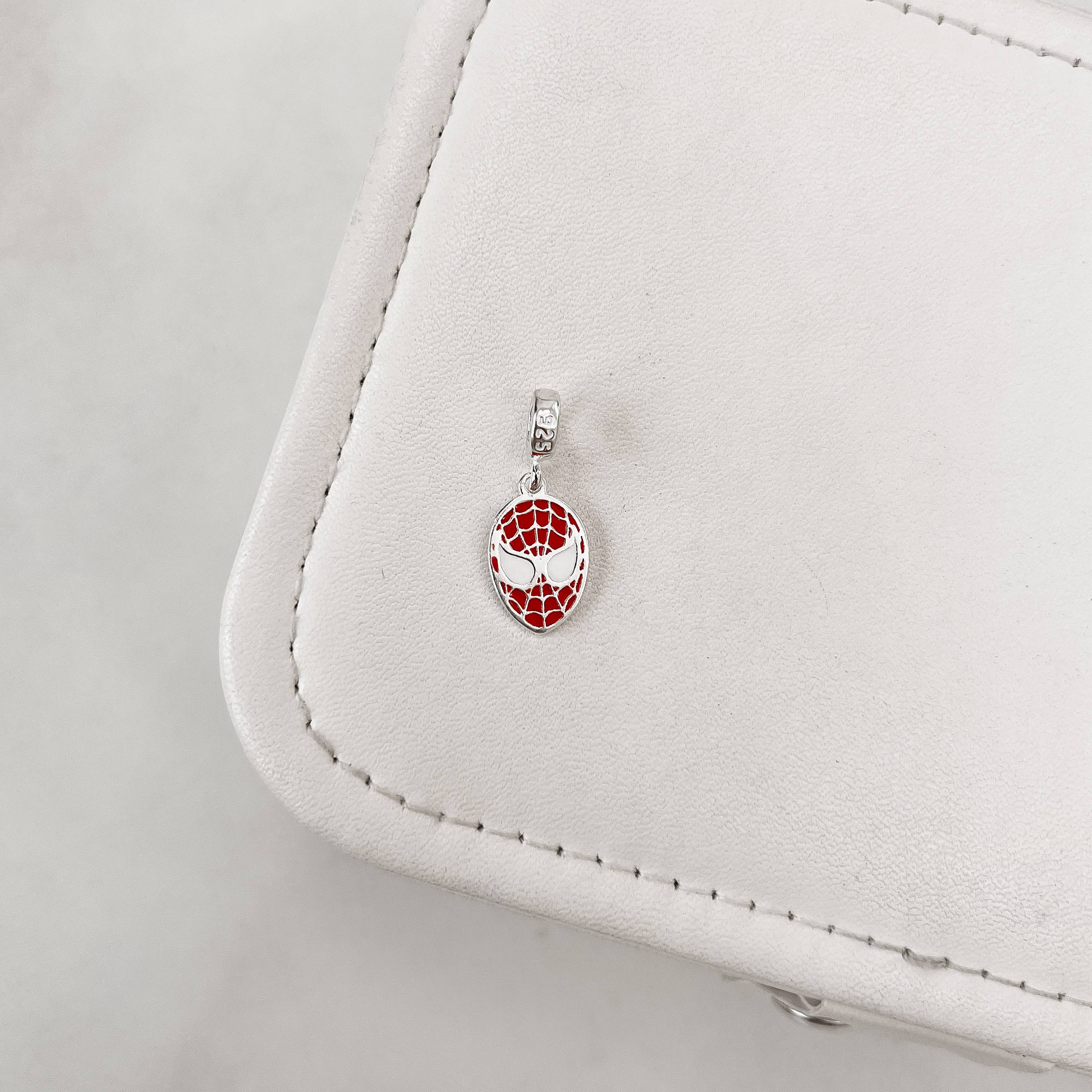 Berloque pingente Homem-Aranha 16mm resina