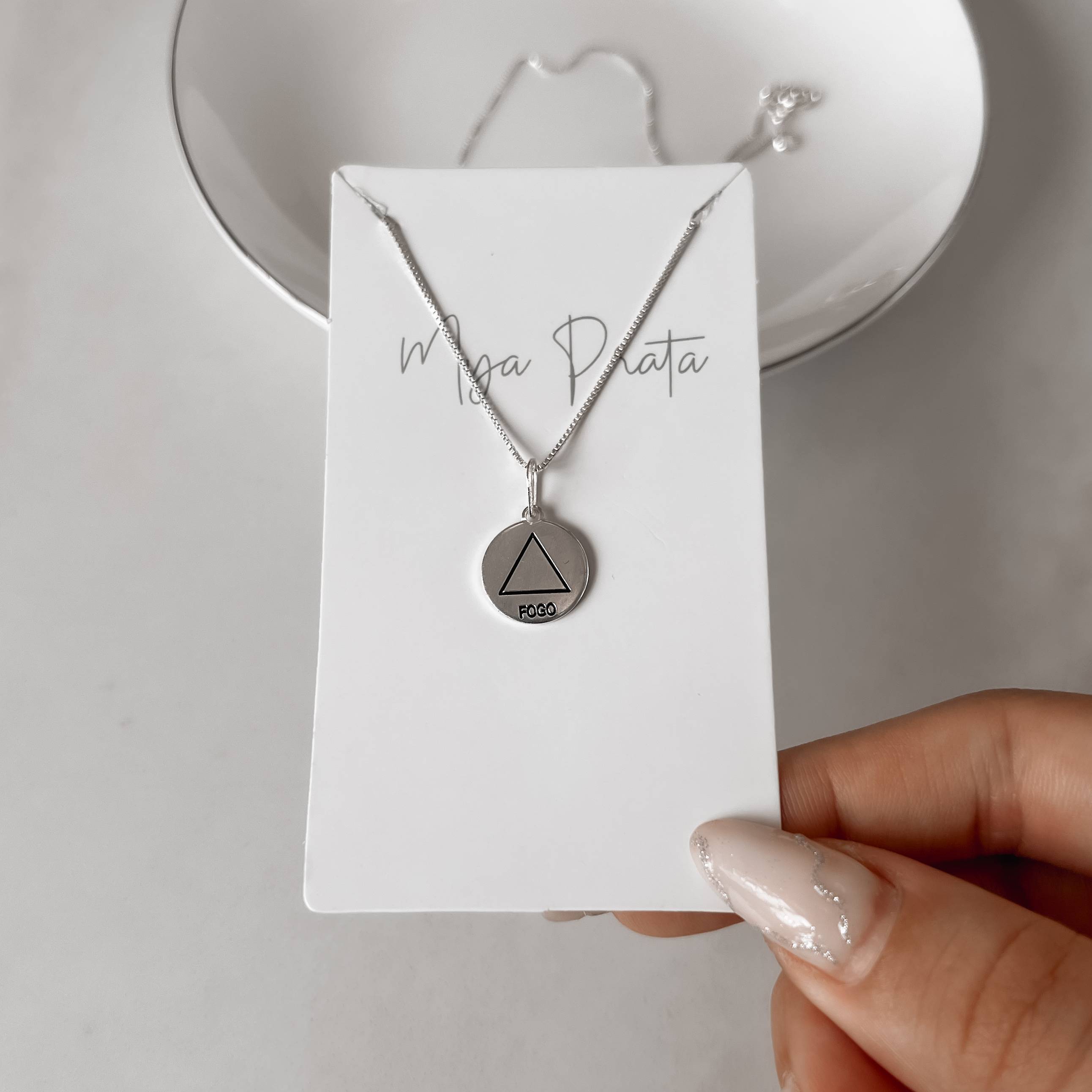 Imagem Secundária Colar pingente medalha elemento Fogo resina 12mm 45cm