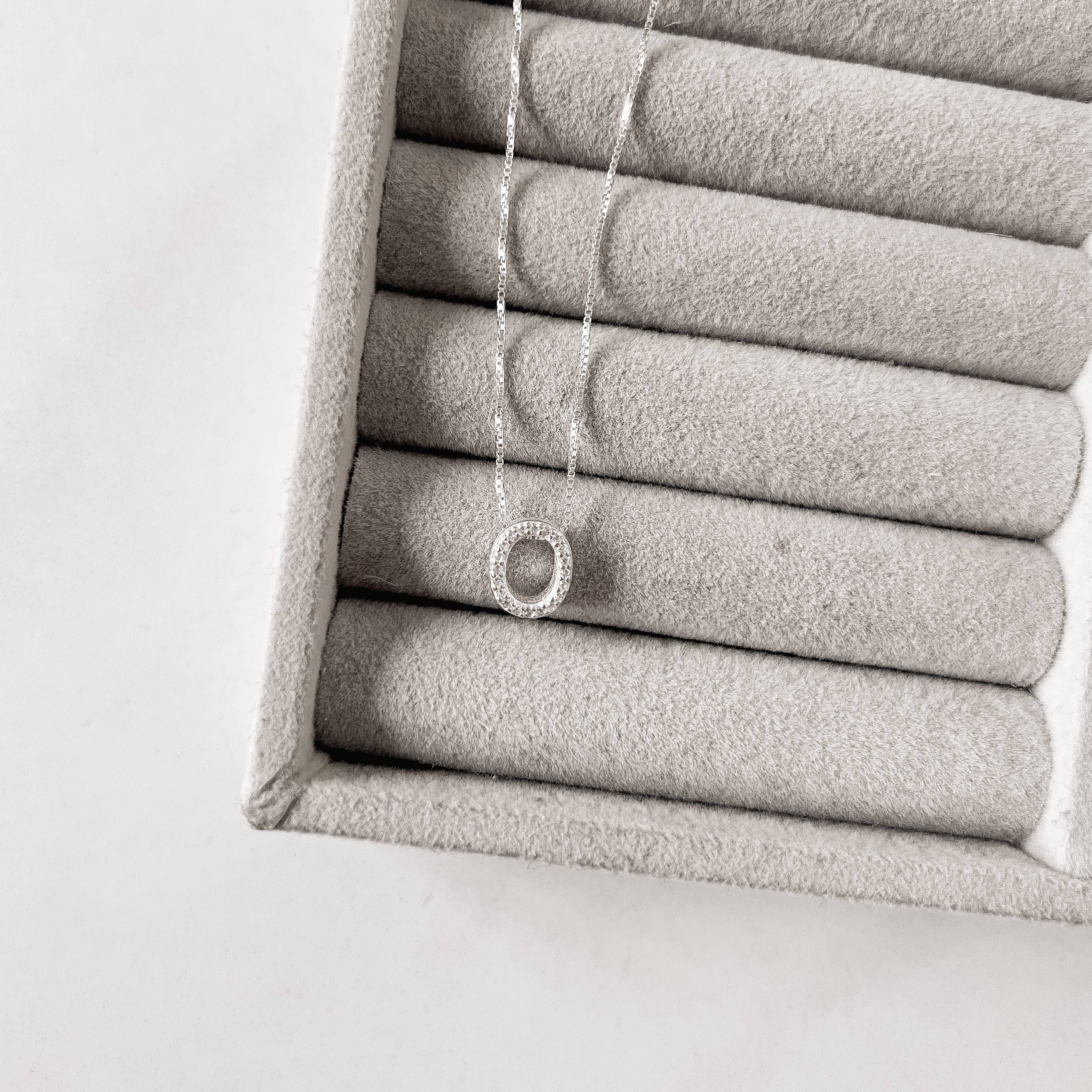 Imagem Colar letra O cravejada 9mm 45cm