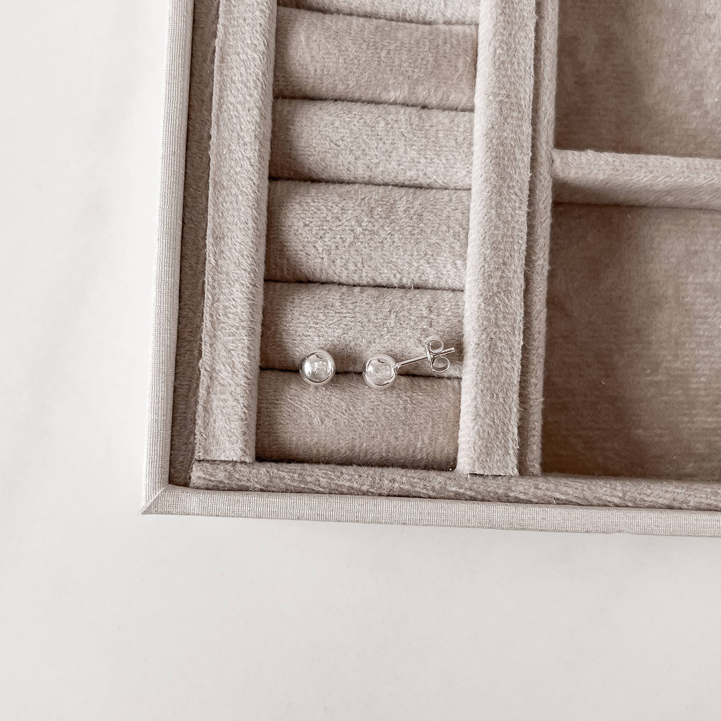 Imagem Brinco bola 6mm