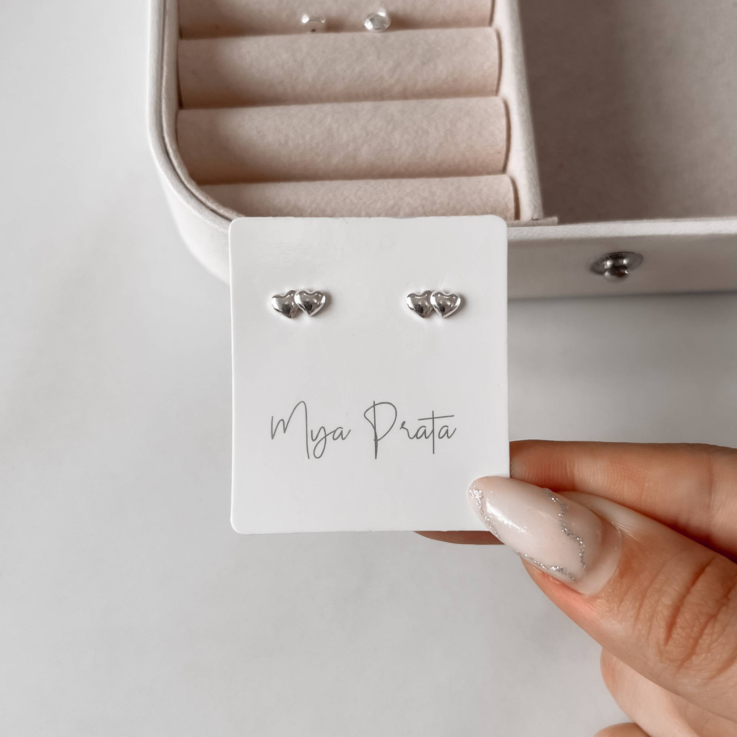 Imagem Brinco infantil dois corações 8mm tarraxa baby