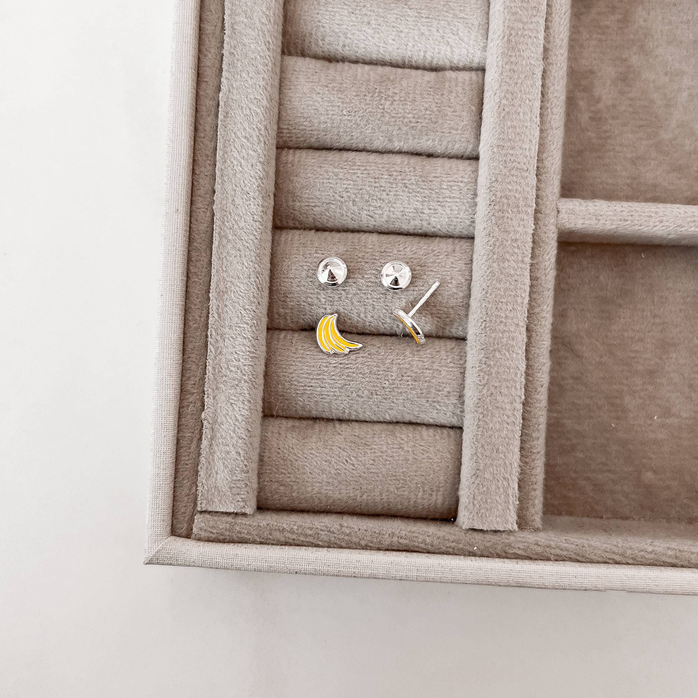 Imagem Brinco infantil bananas resina 8mm tarraxa baby