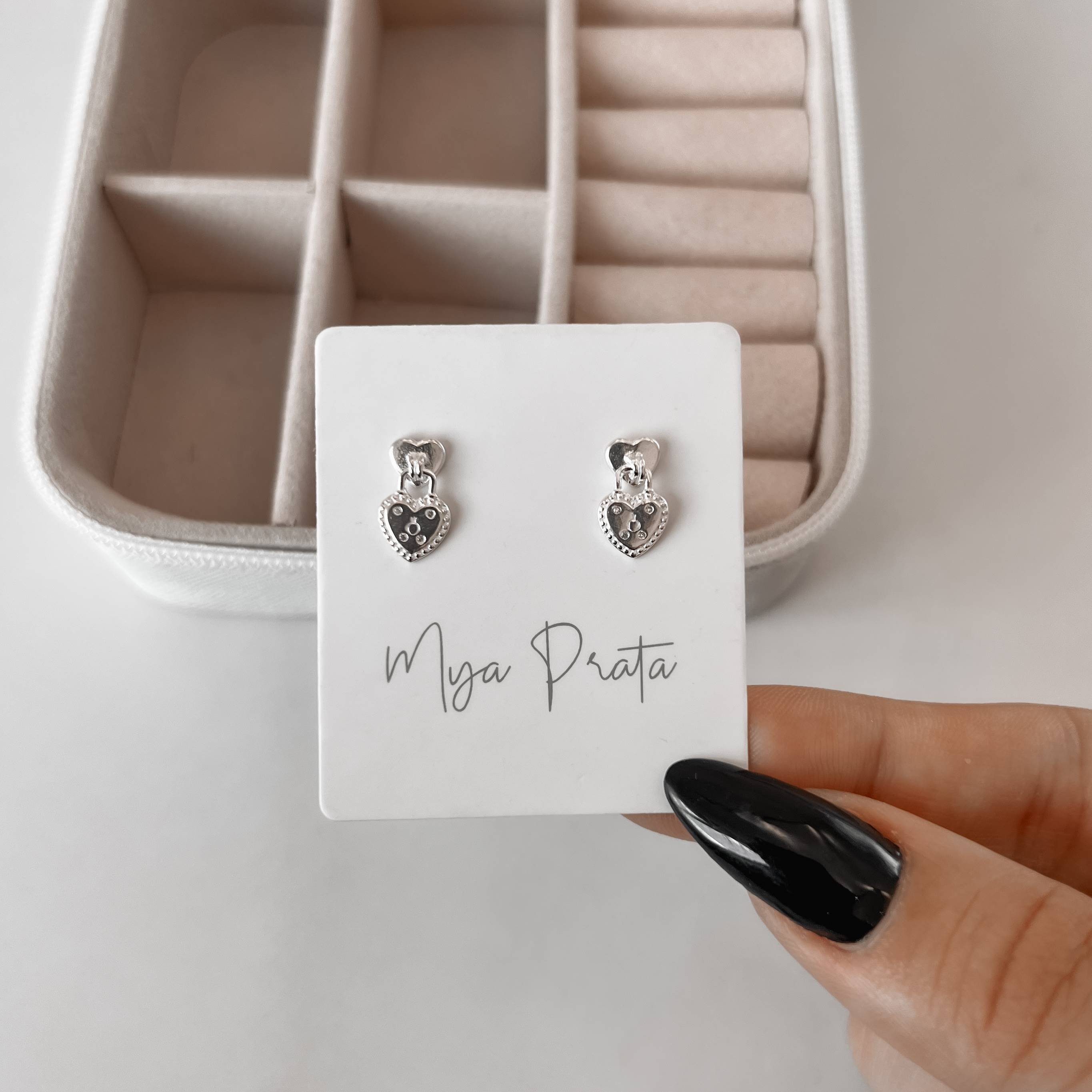 Imagem Brinco coração pingente cadeado coração com zircônias