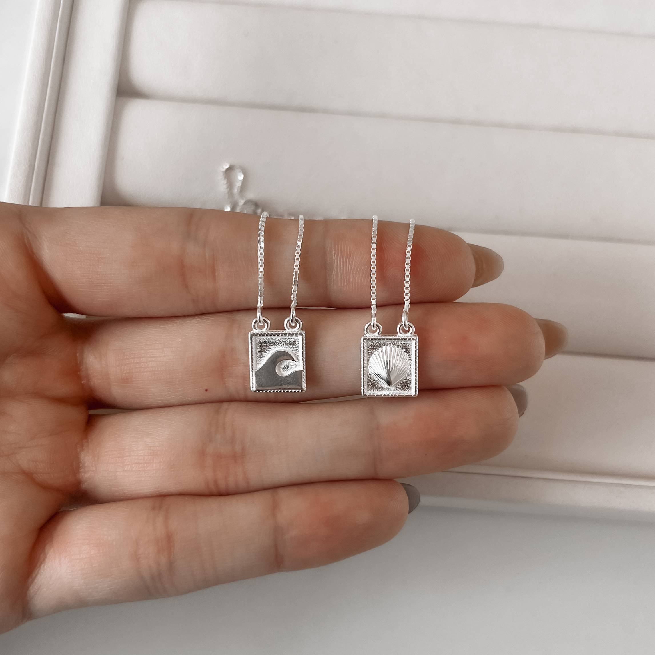 Escapulário placas onda e concha v15 60cm