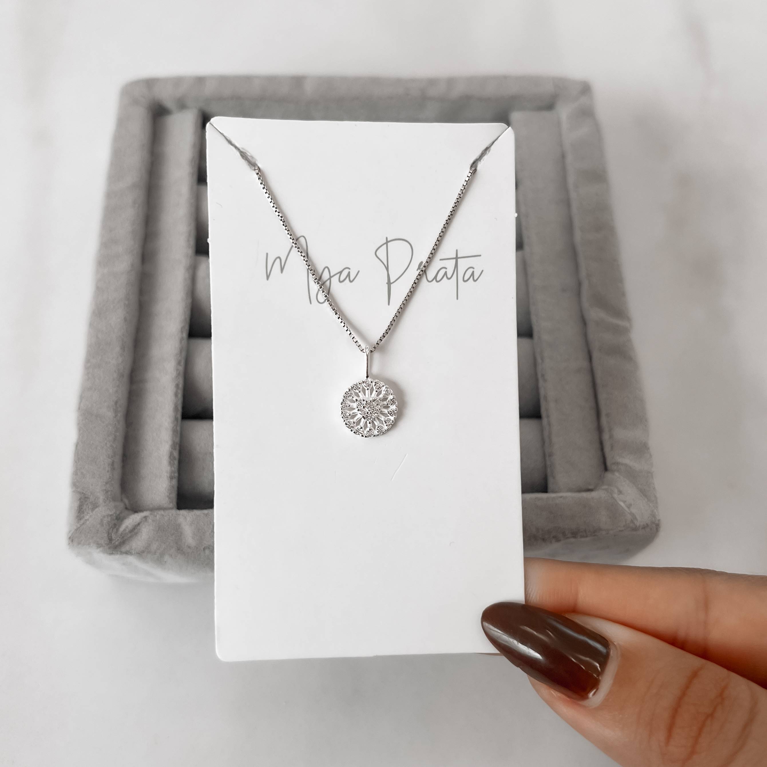 Colar pingente medalha coração cravejado 13mm 45cm