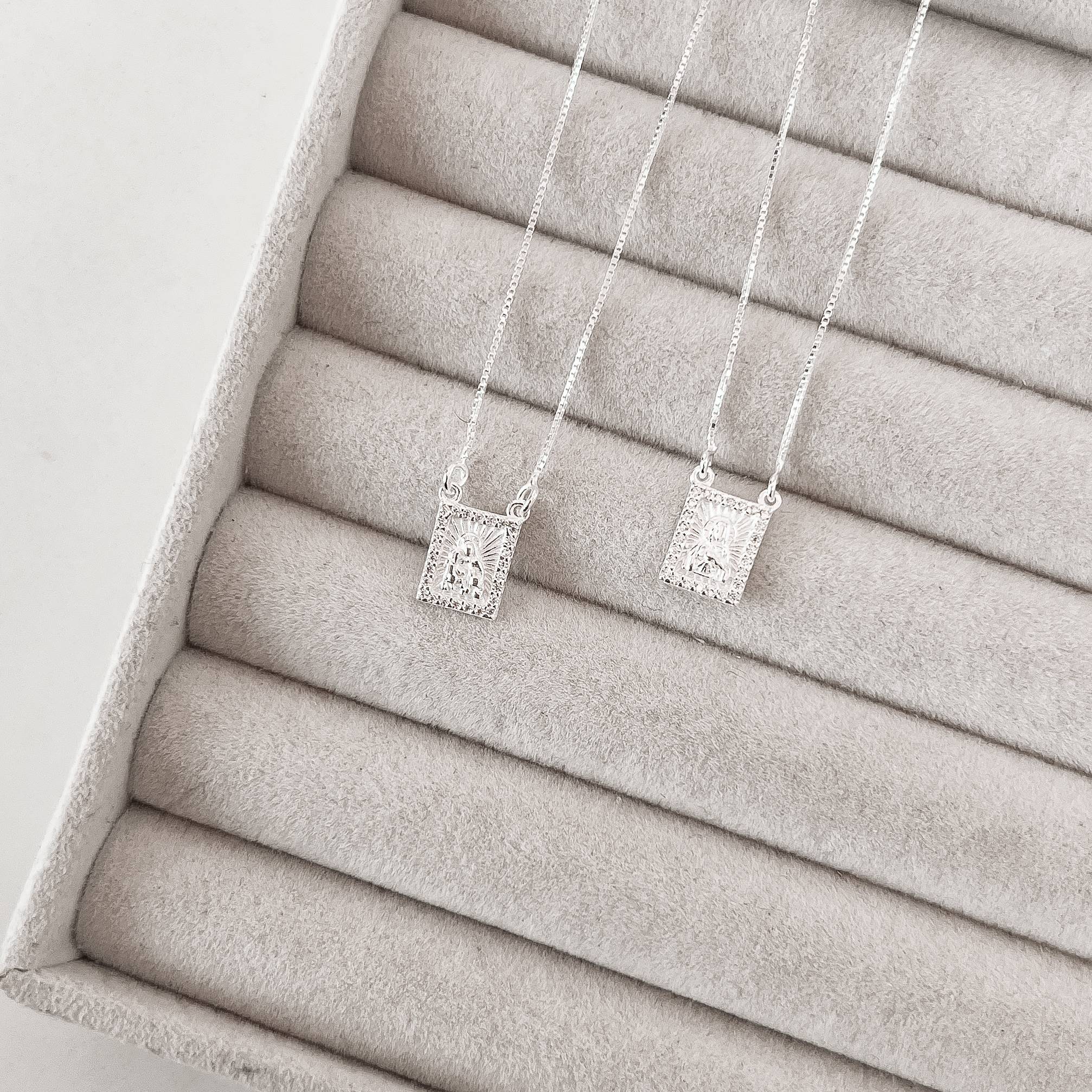 Escapulário tradicional cravejado v12 60cm