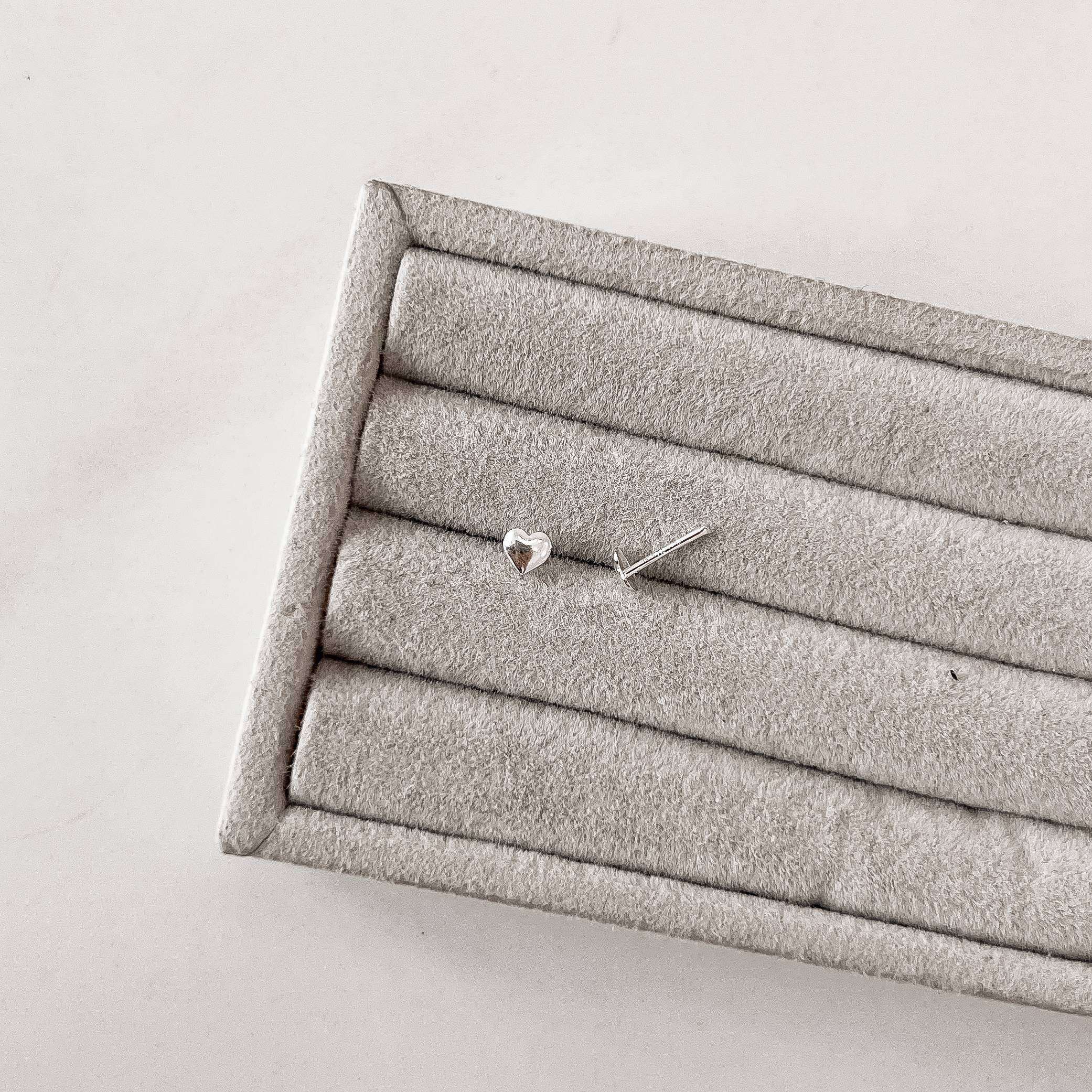 Imagem Brinco coração 4mm