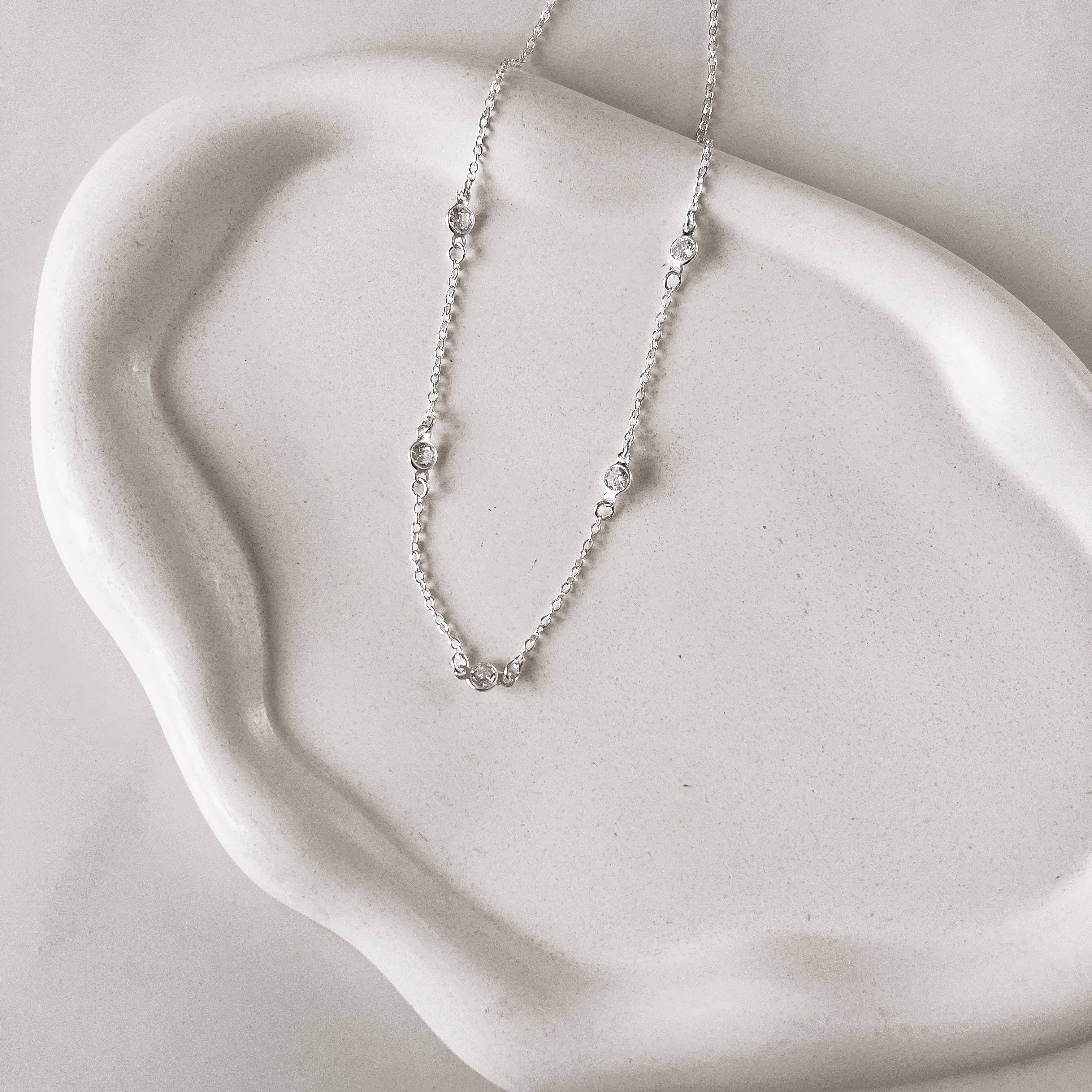 Colar tiff zircônias 5mm 45cm