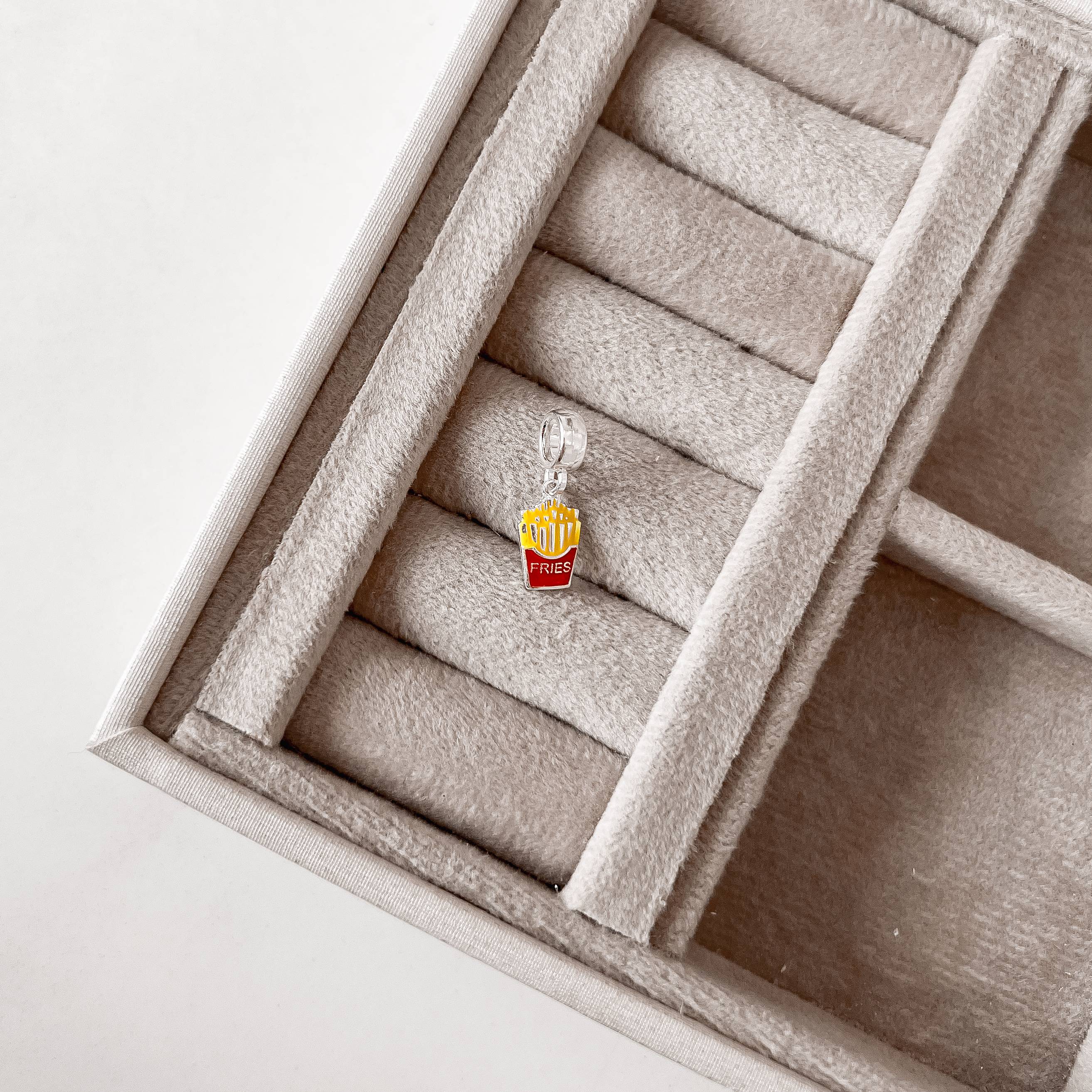 Berloque pingente fries 12mm resina