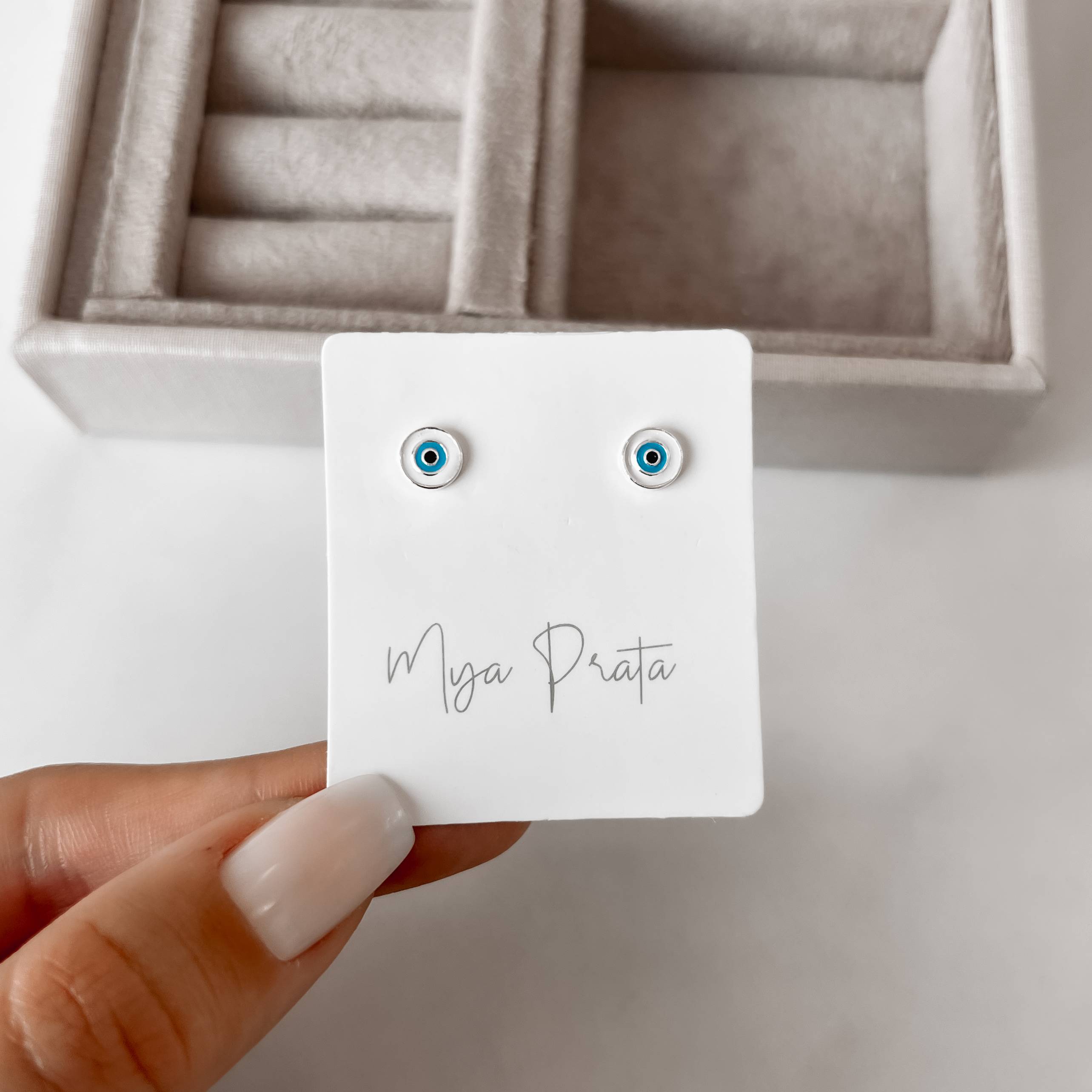 Brinco olho grego resina 6mm