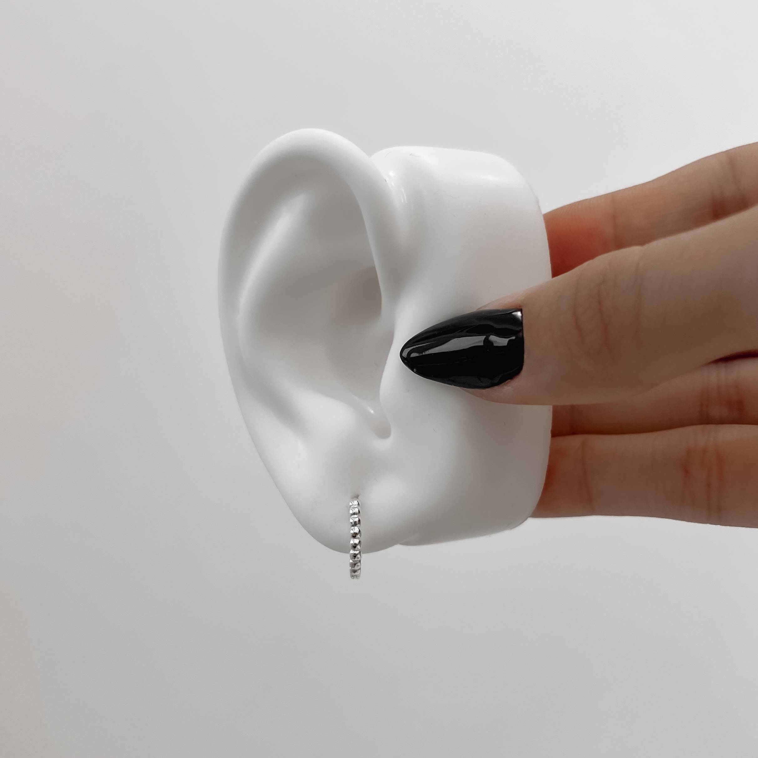 Imagem Argola click fio bolinhas 13mm