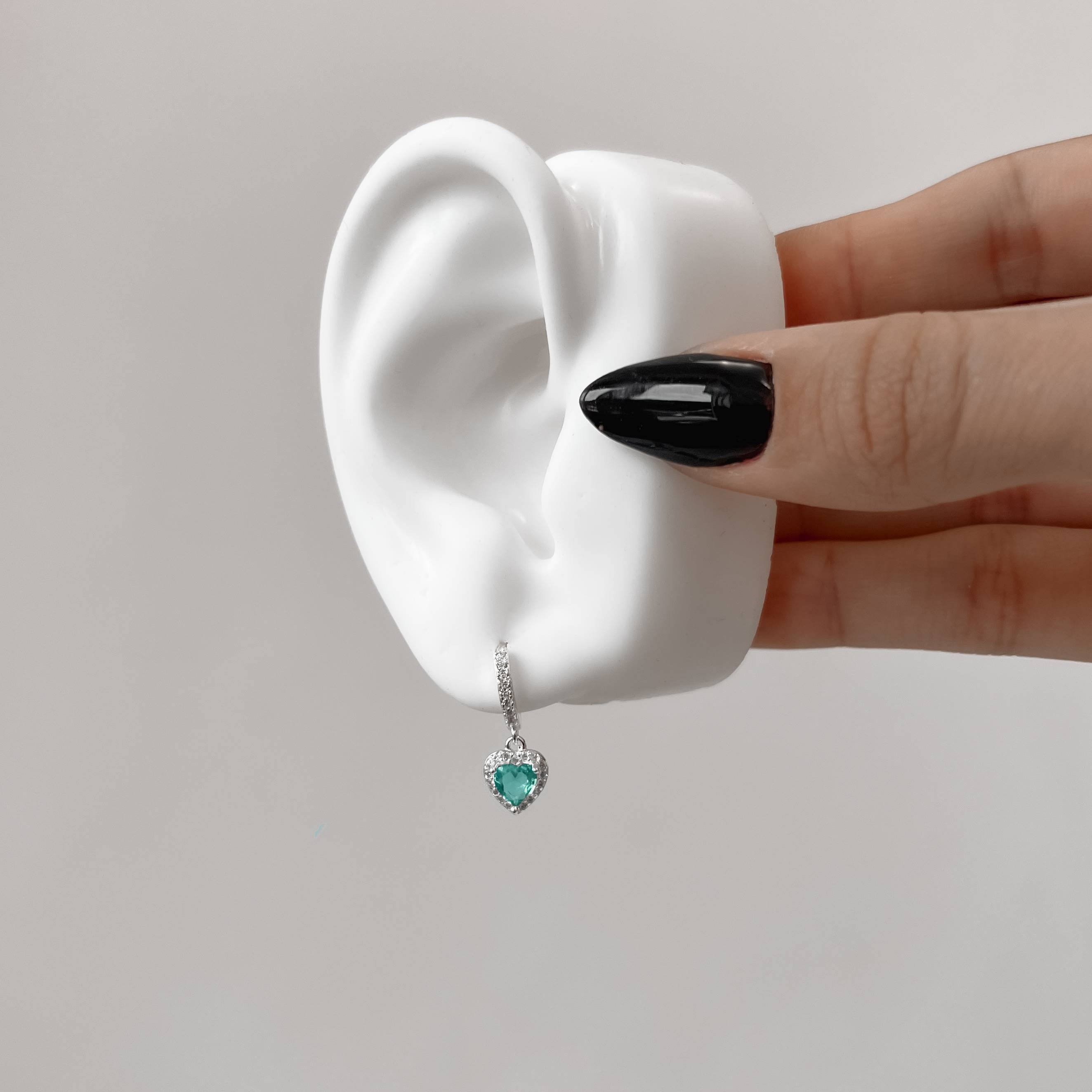 Imagem Argola click cravejada 11mm pingente zircônia coração acqua