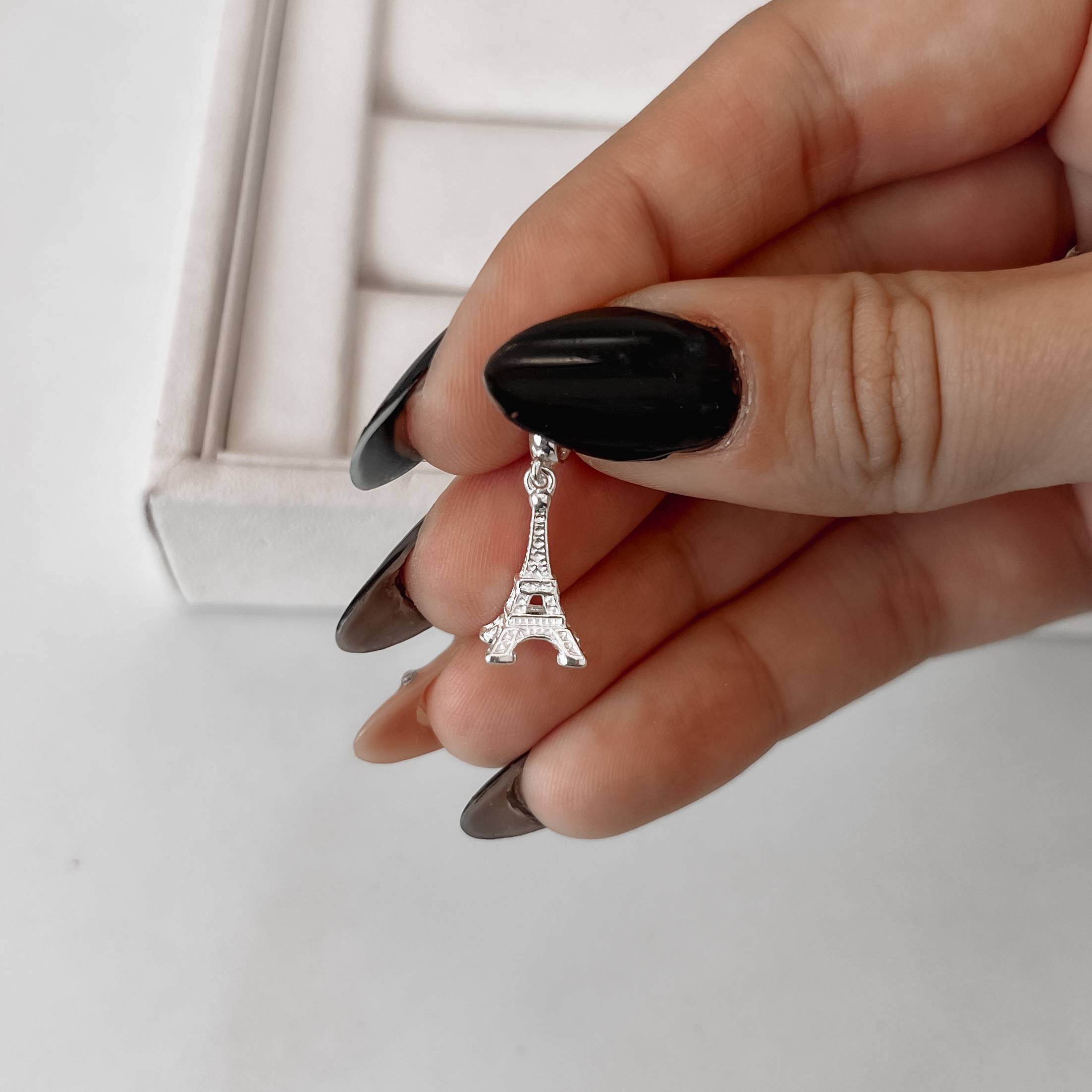 Berloque pingente torre Eiffel 14mm