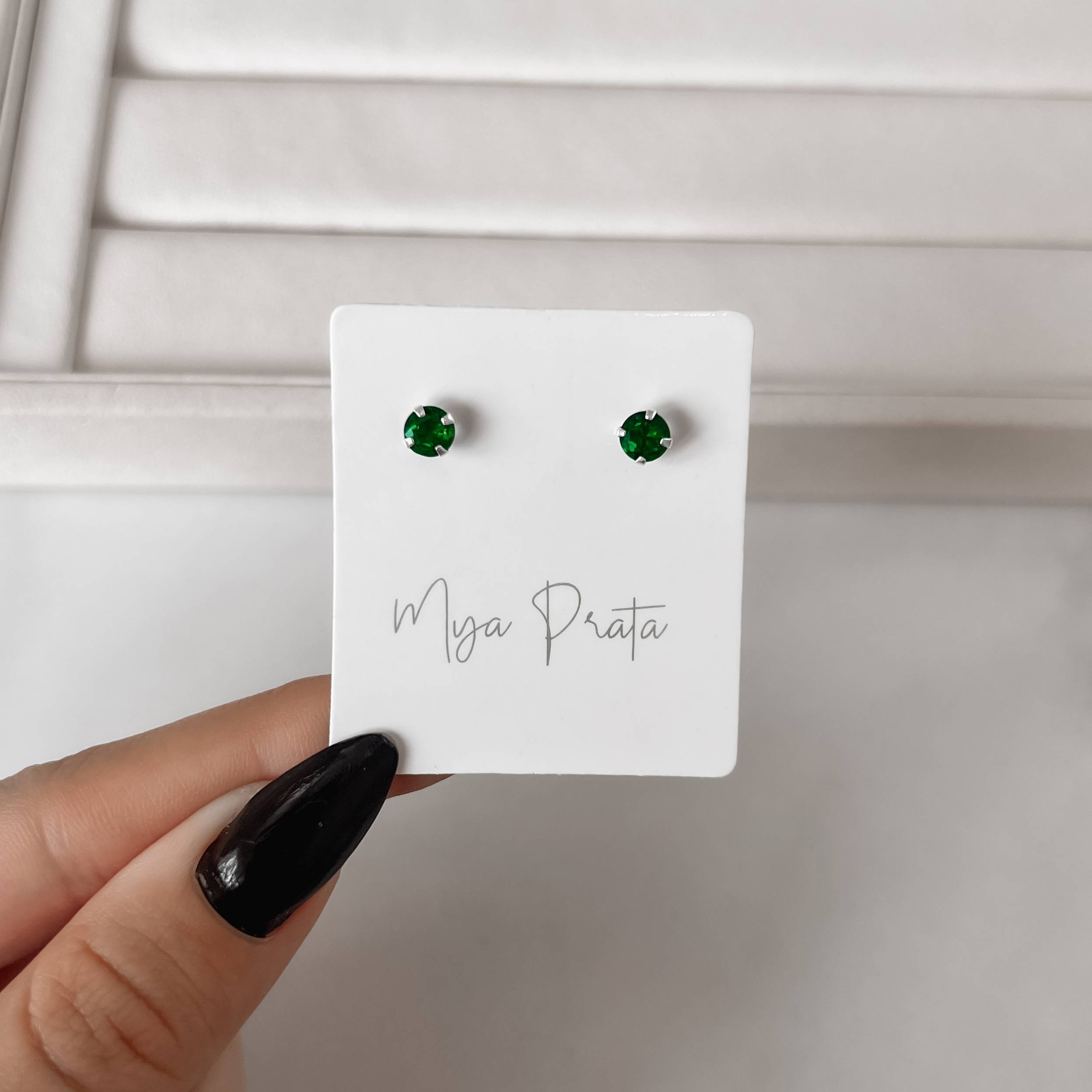 Imagem Brinco zircônia redonda esmeralda 5mm