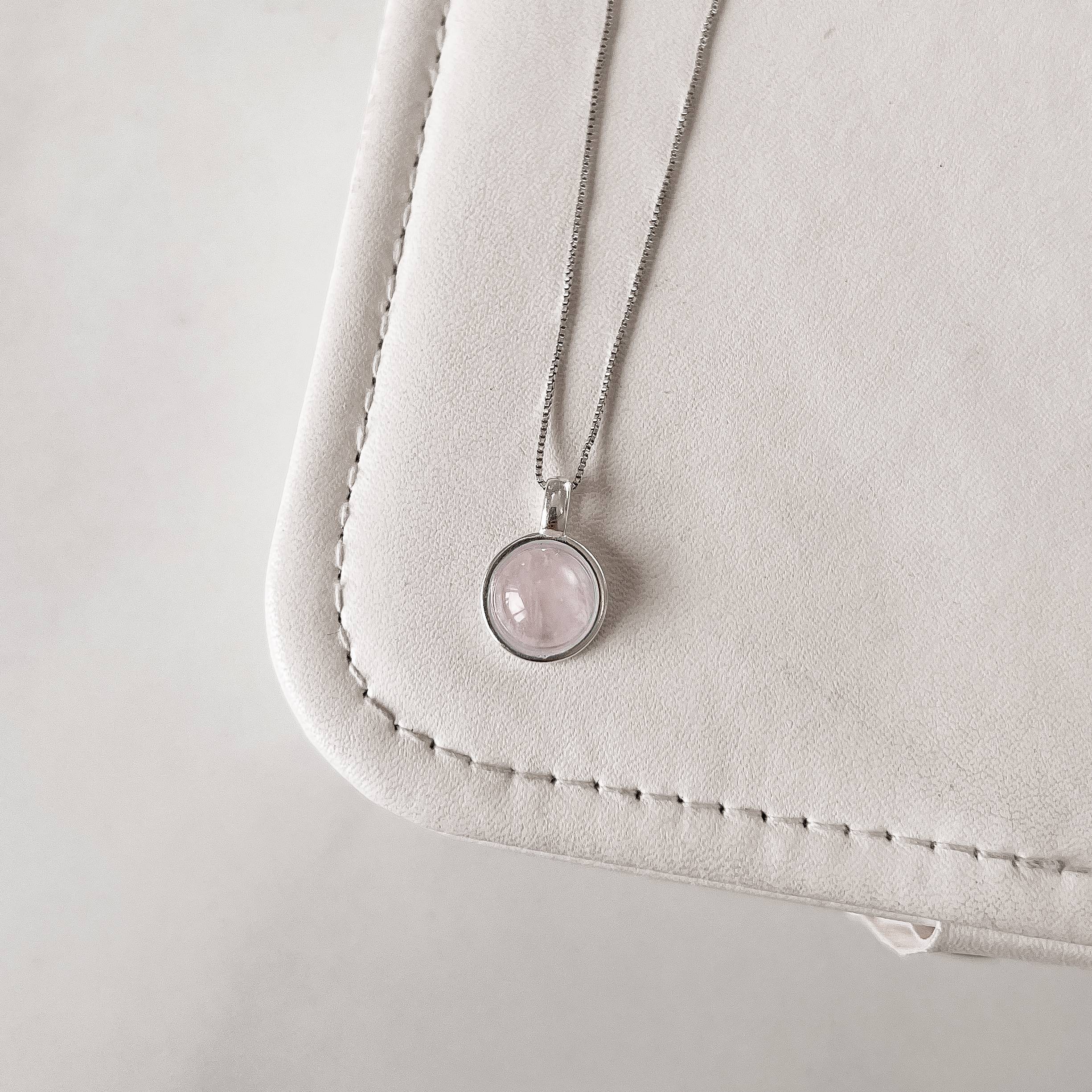 Imagem Colar pingente quartzo rosa 12mm 45cm