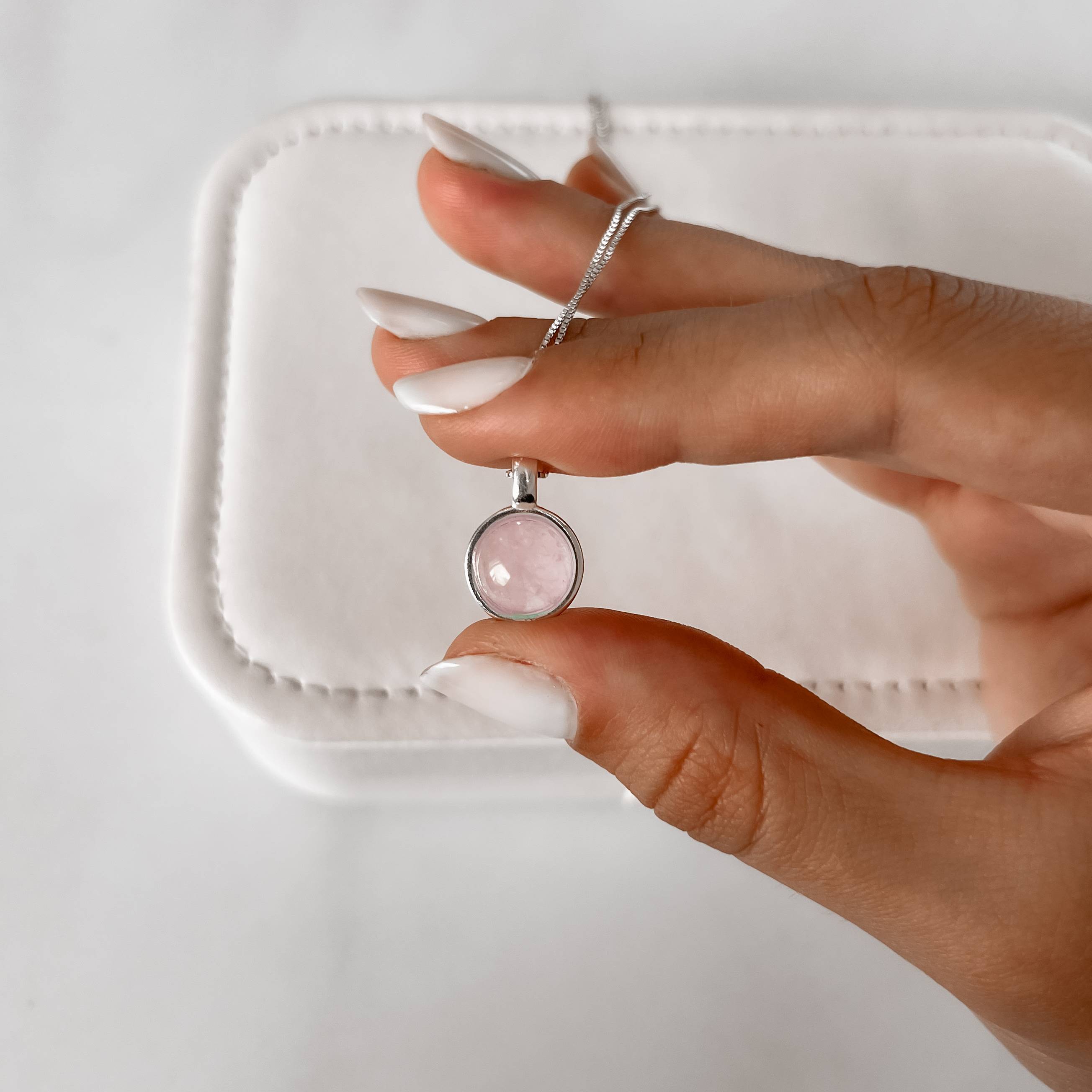 Imagem Secundária Colar pingente quartzo rosa 12mm 45cm