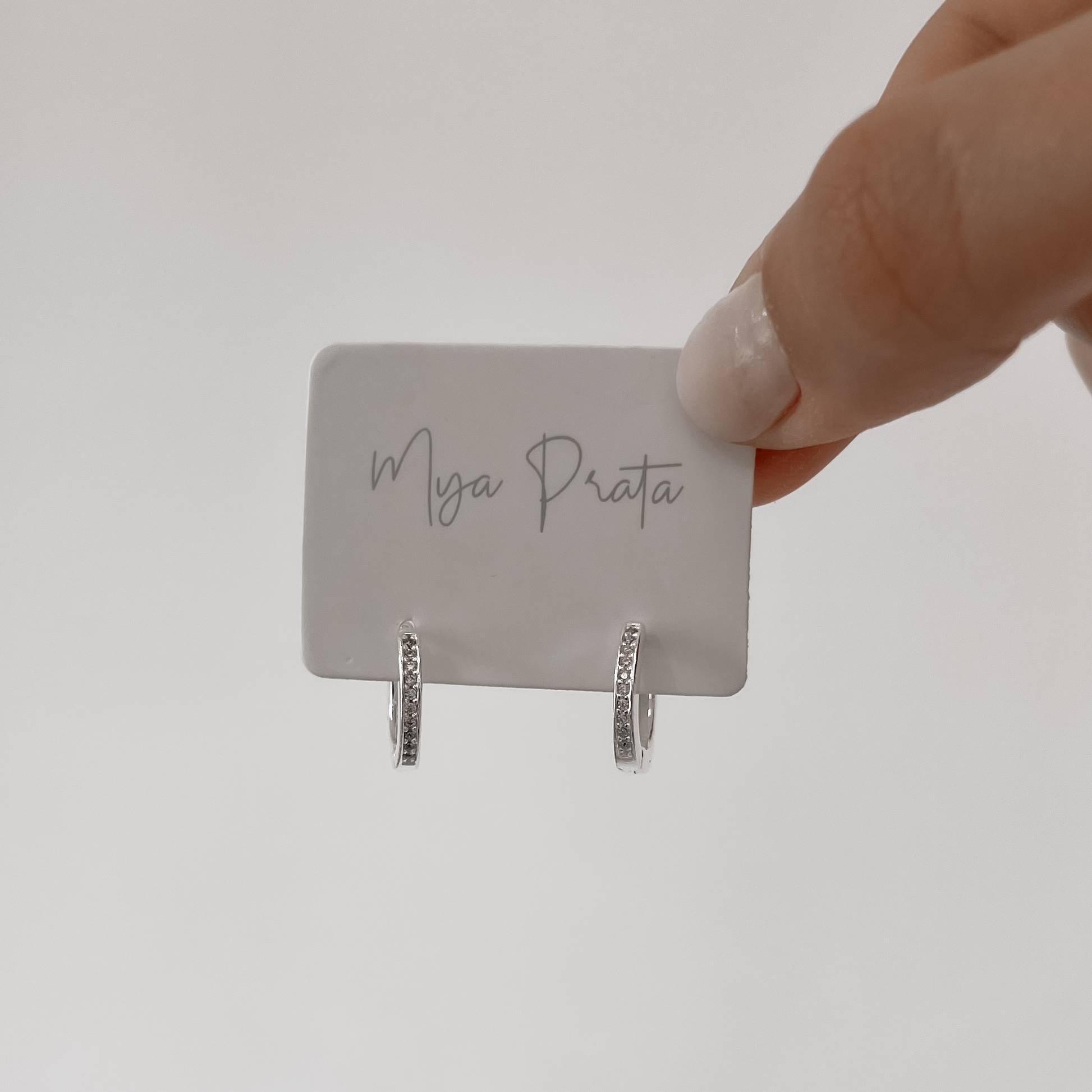 Imagem Secundária Argola click 13mm cravejada