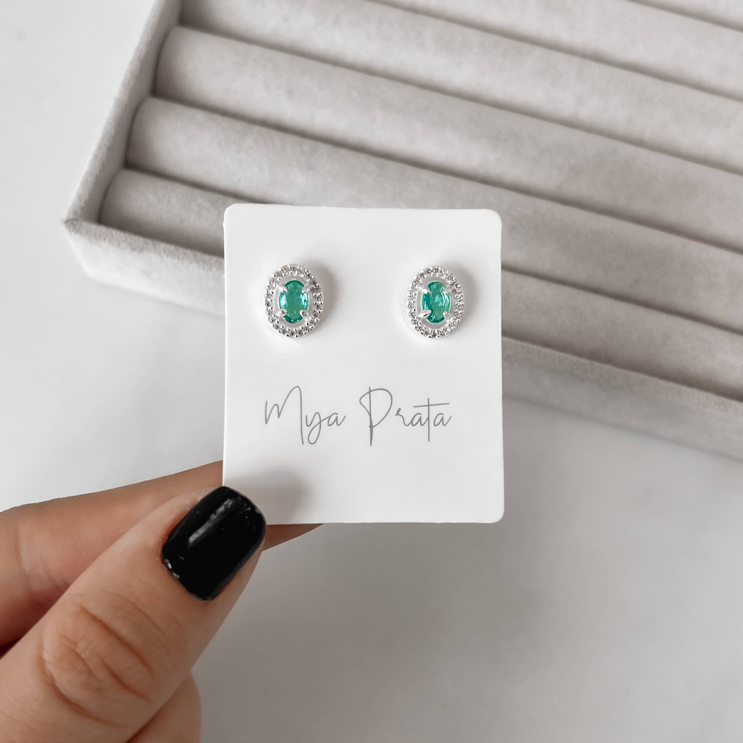 Imagem Secundária Brinco zircônia oval acqua com cravejado 11mm