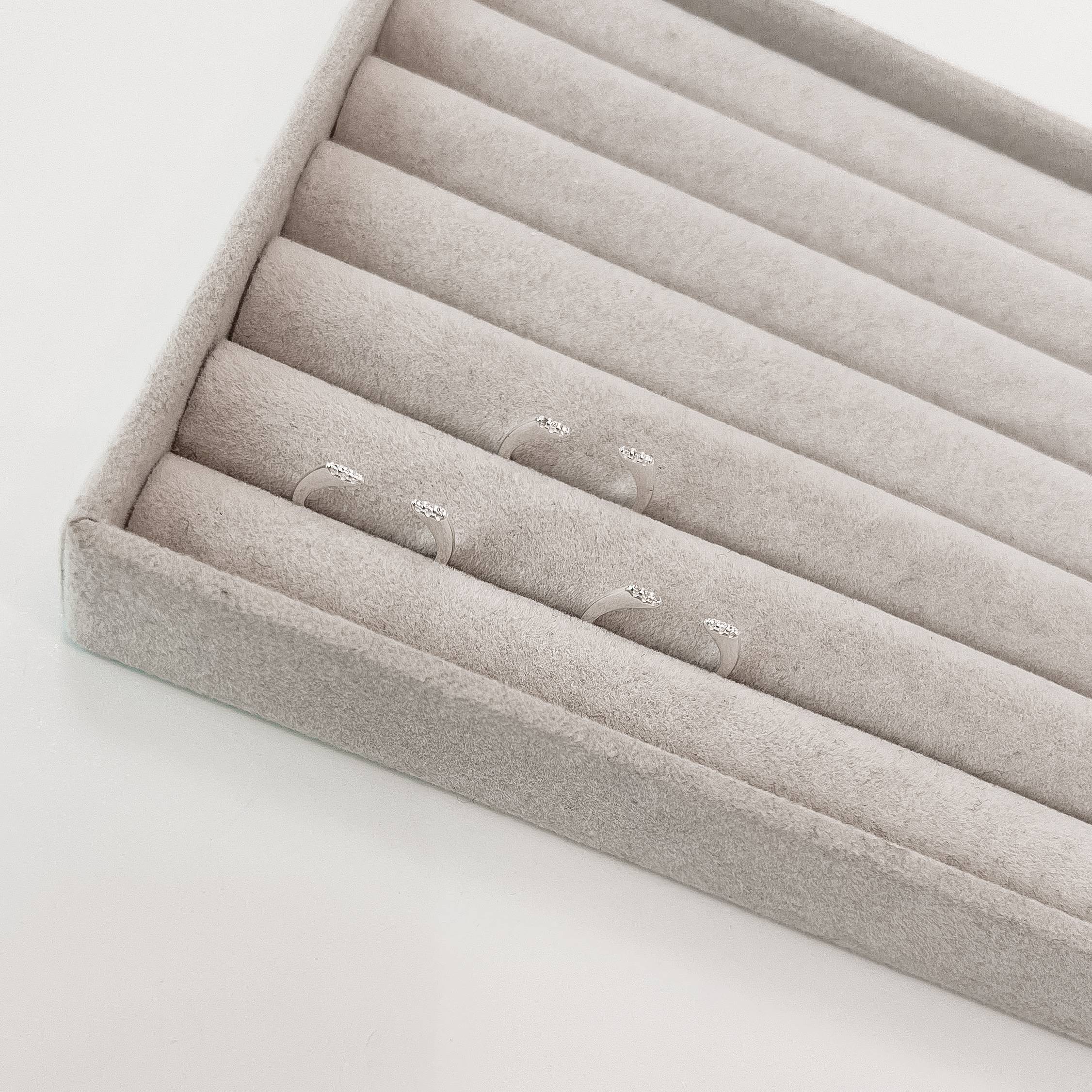 Imagem Secundária Anel 2 navetes cravejados regulável P