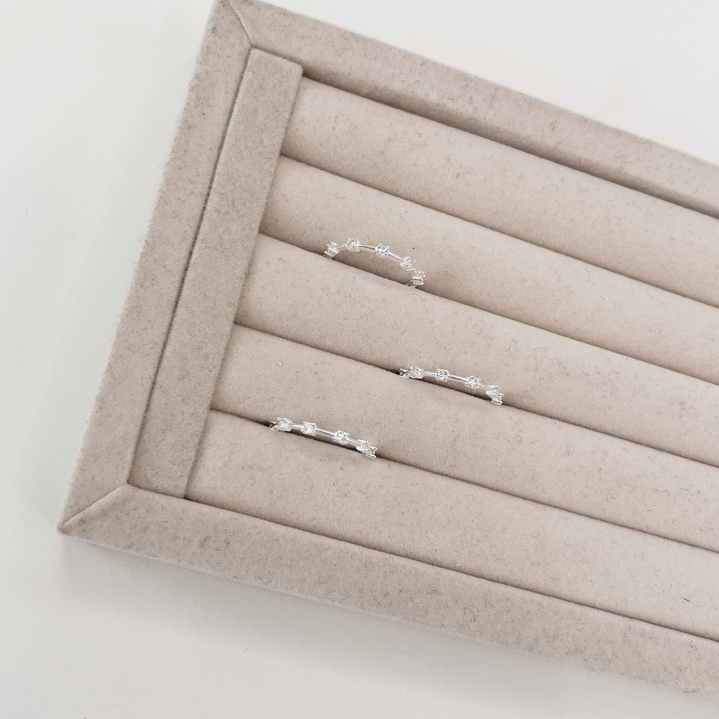 Imagem Secundária Anel zircônias redondas 2mm