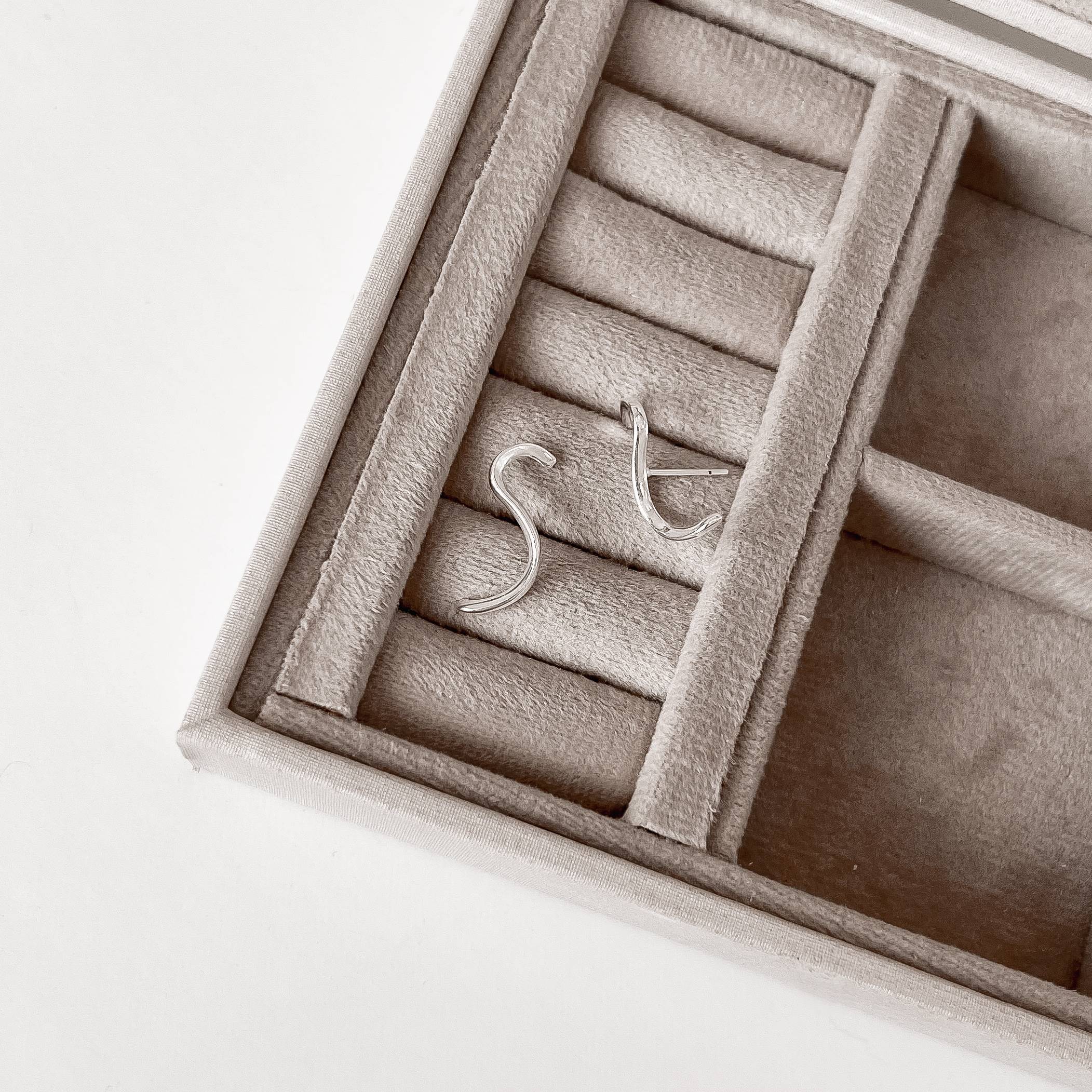 Imagem Brinco curva 22mm 