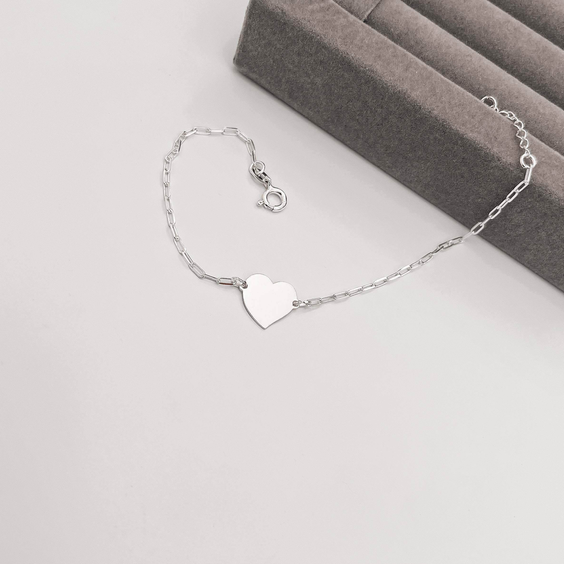 Pulseira entremeio coração 12mm corrente cartier