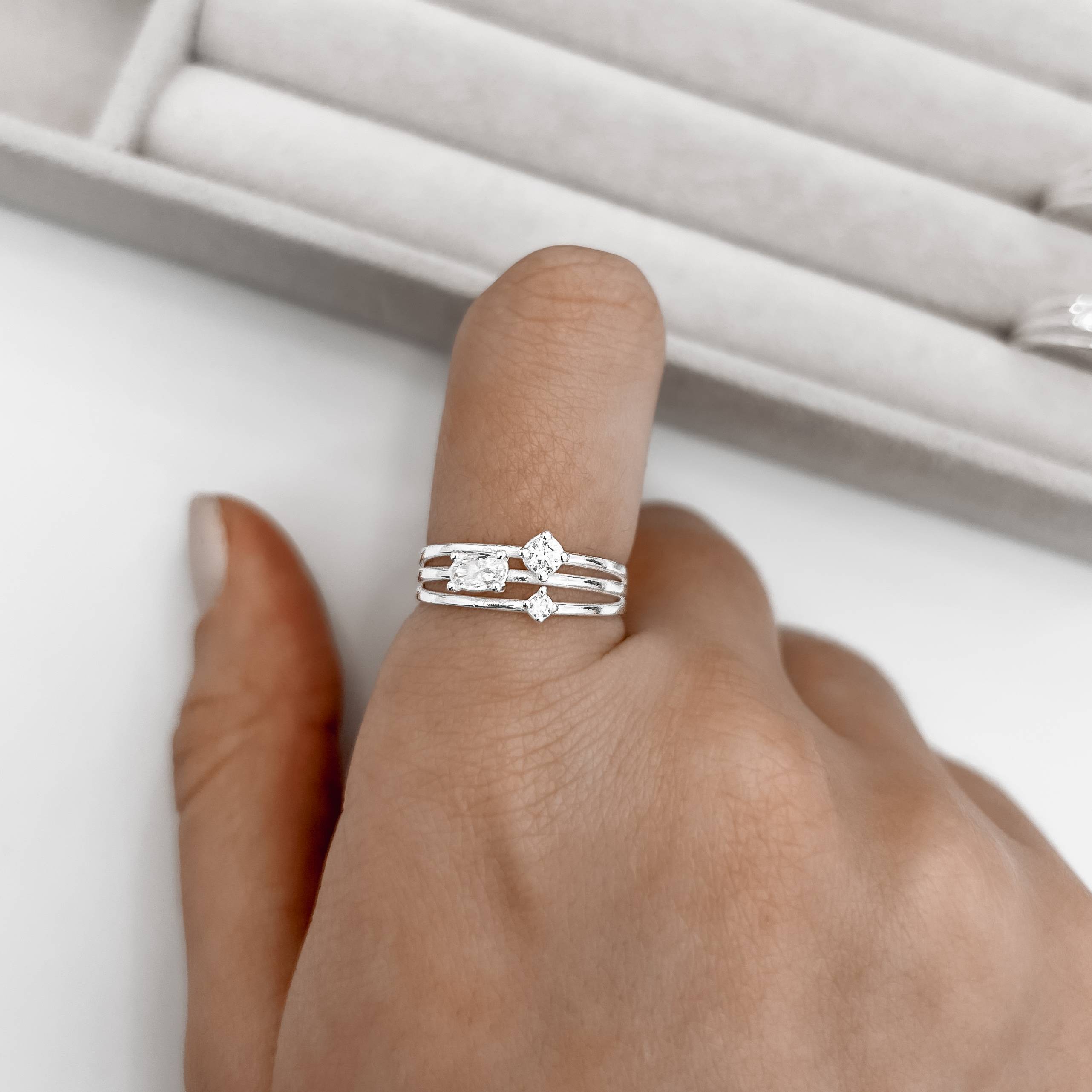 Anel 3 fios com zircônias