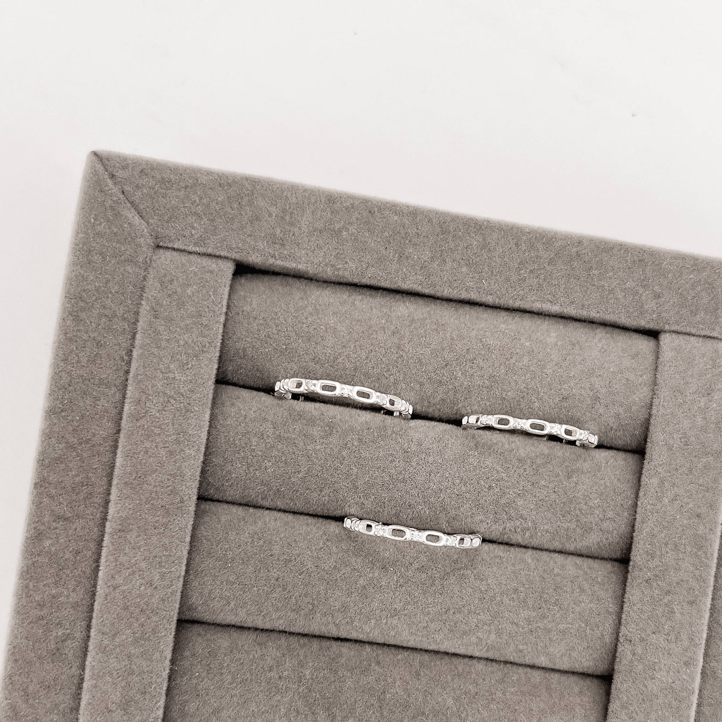 Anel elos com zircônias