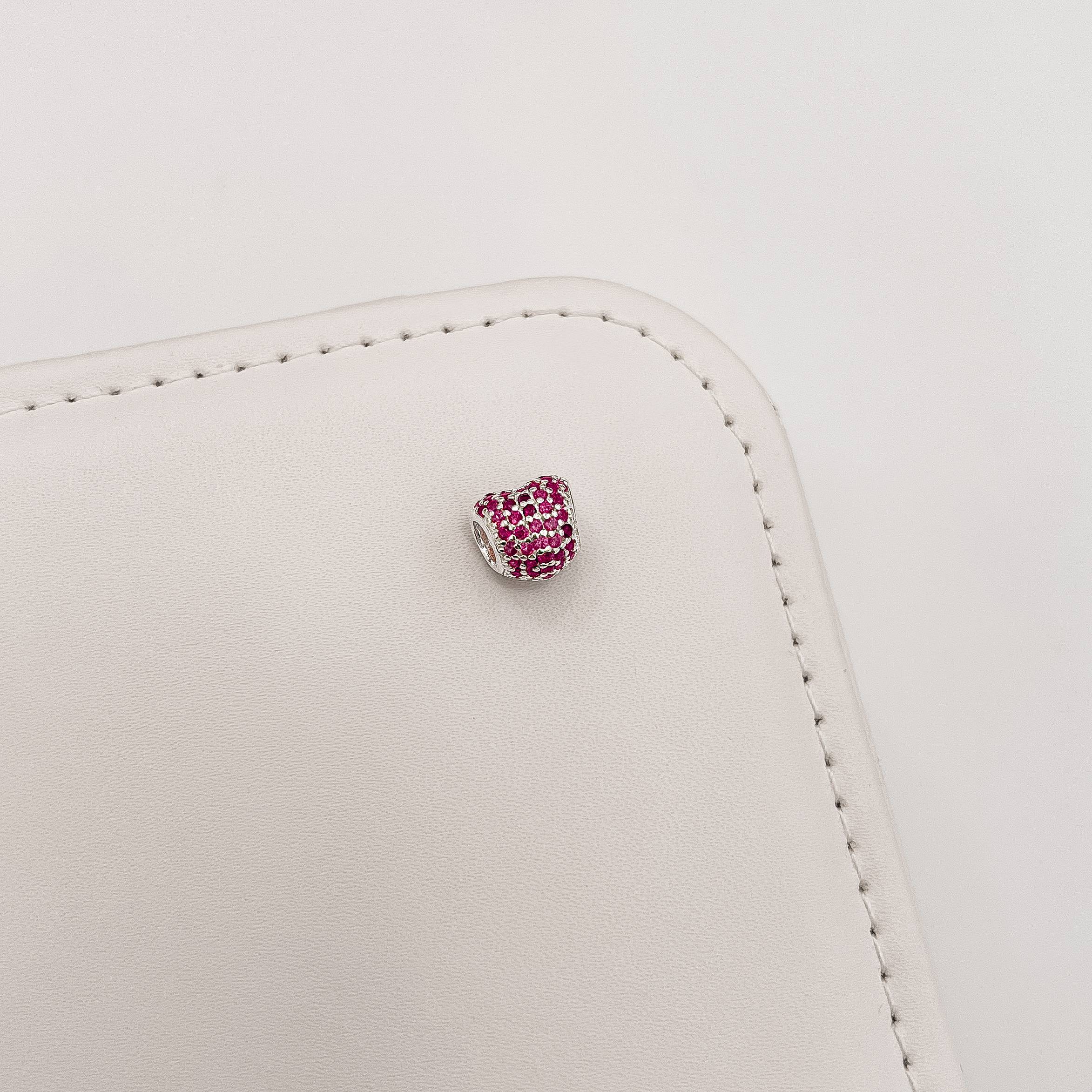 Berloque separador coração cravejado rosa 10mm