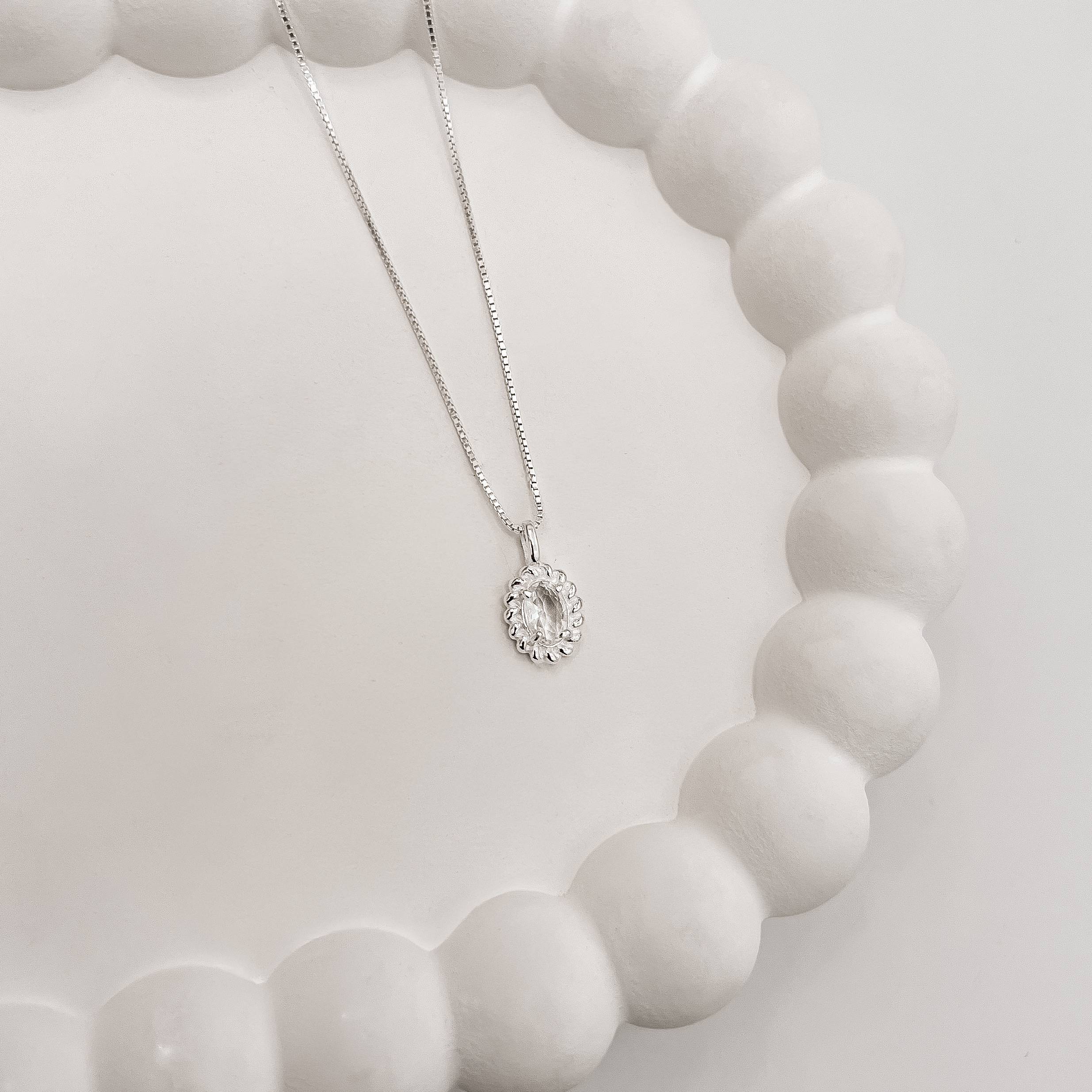 Imagem Secundária Colar pingente zircônia oval cristal detalhe torcido 10mm 45cm