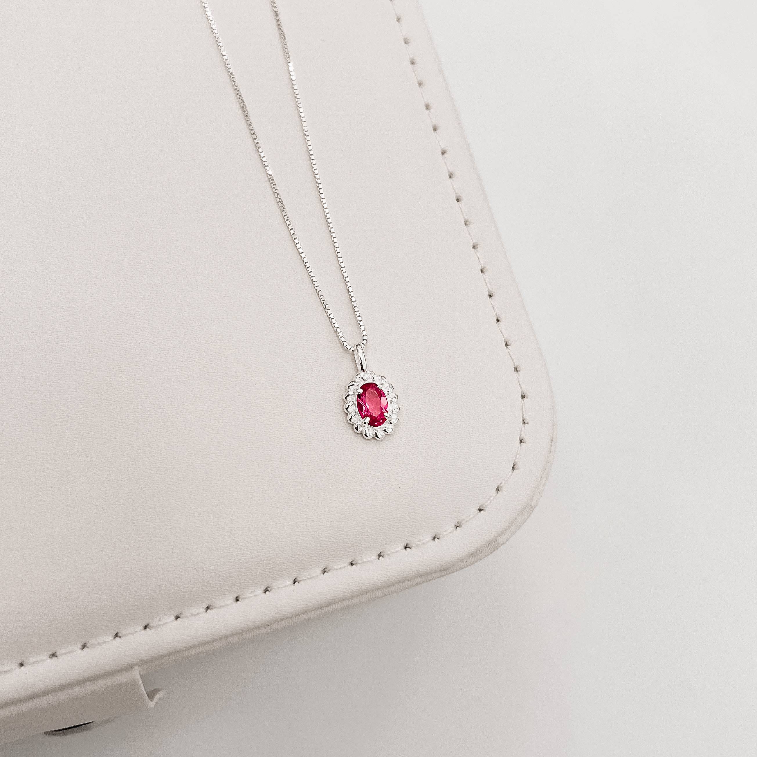 Imagem Colar pingente zircônia oval cereja detalhe torcido 10mm 45cm