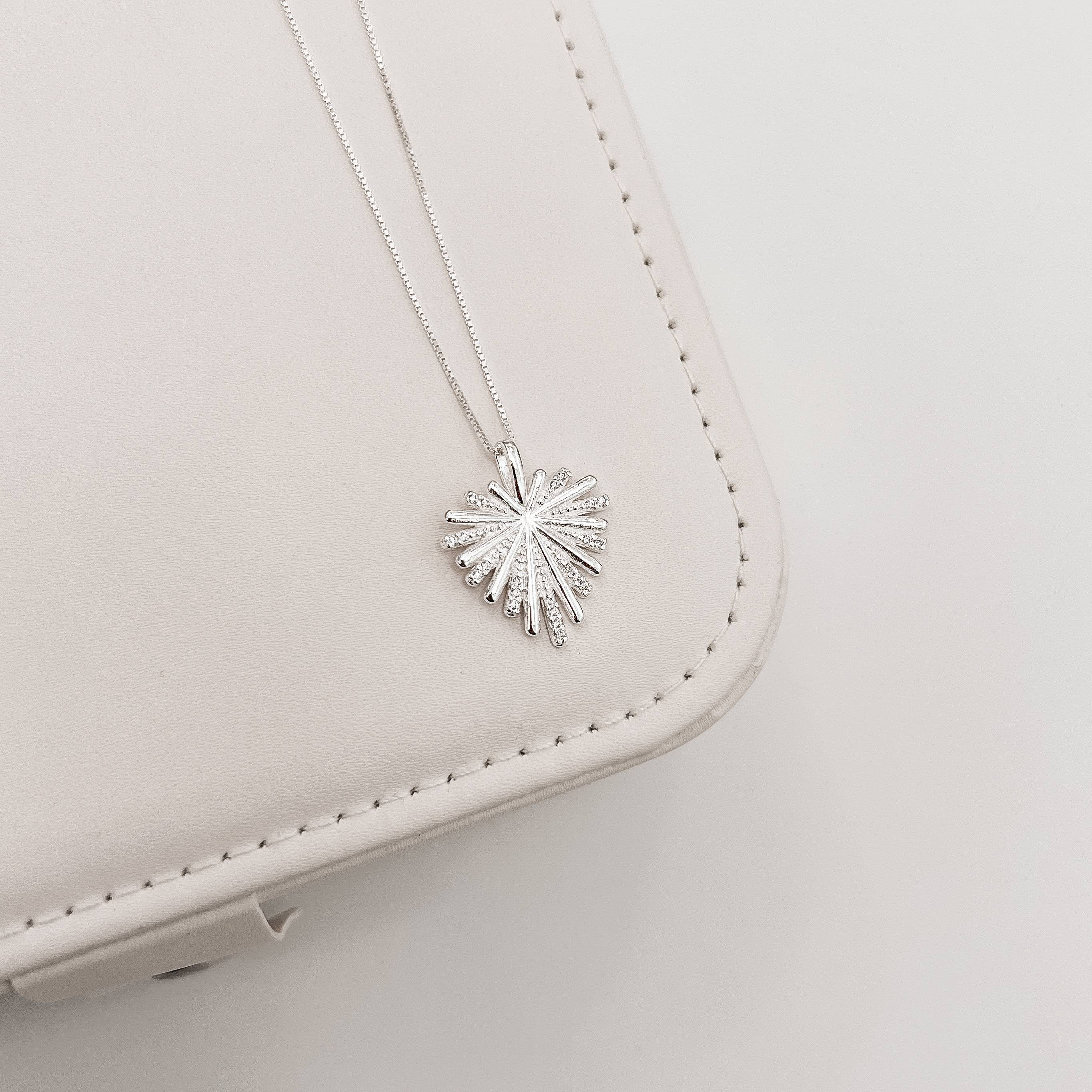 Imagem Secundária Colar pingente coração palitos com cravejado 19mm 45cm